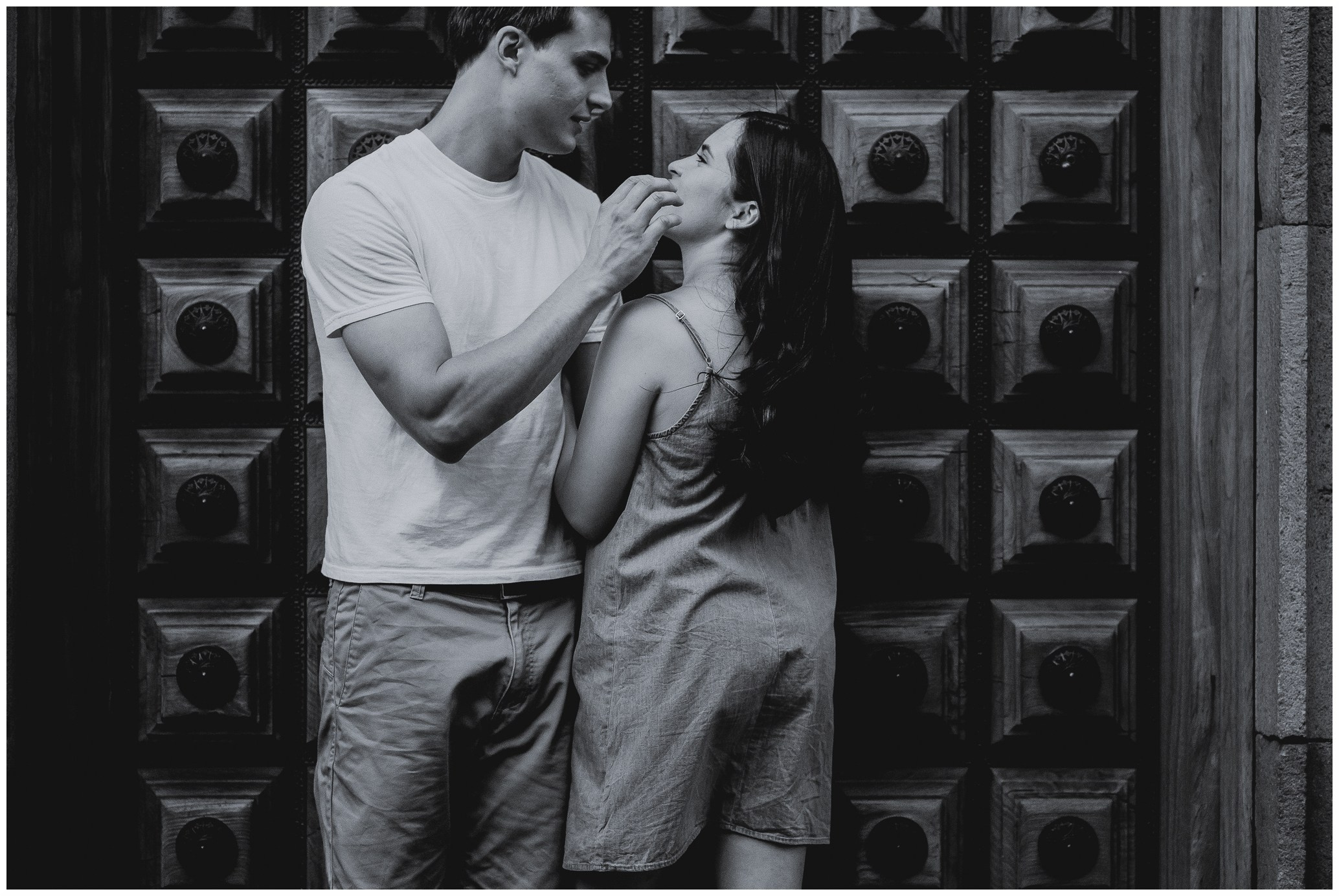 Andrea y Jordan: Sesión de pareja en centro historico de San Luis Potosí. Fotógrafo de bodas