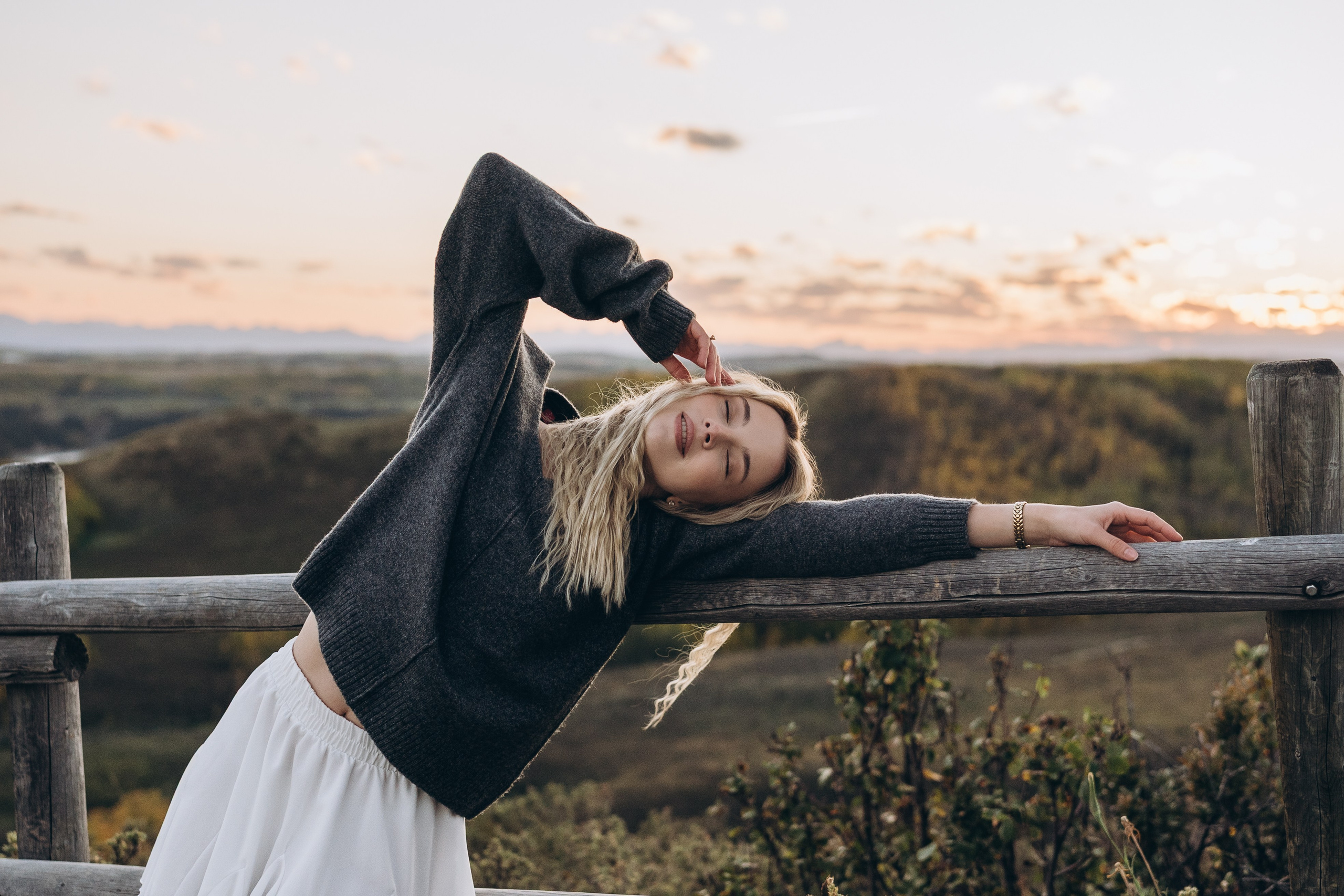 Jane. Calgary Wedding & Lifestyle Photographer — Yevhen Polishchuk