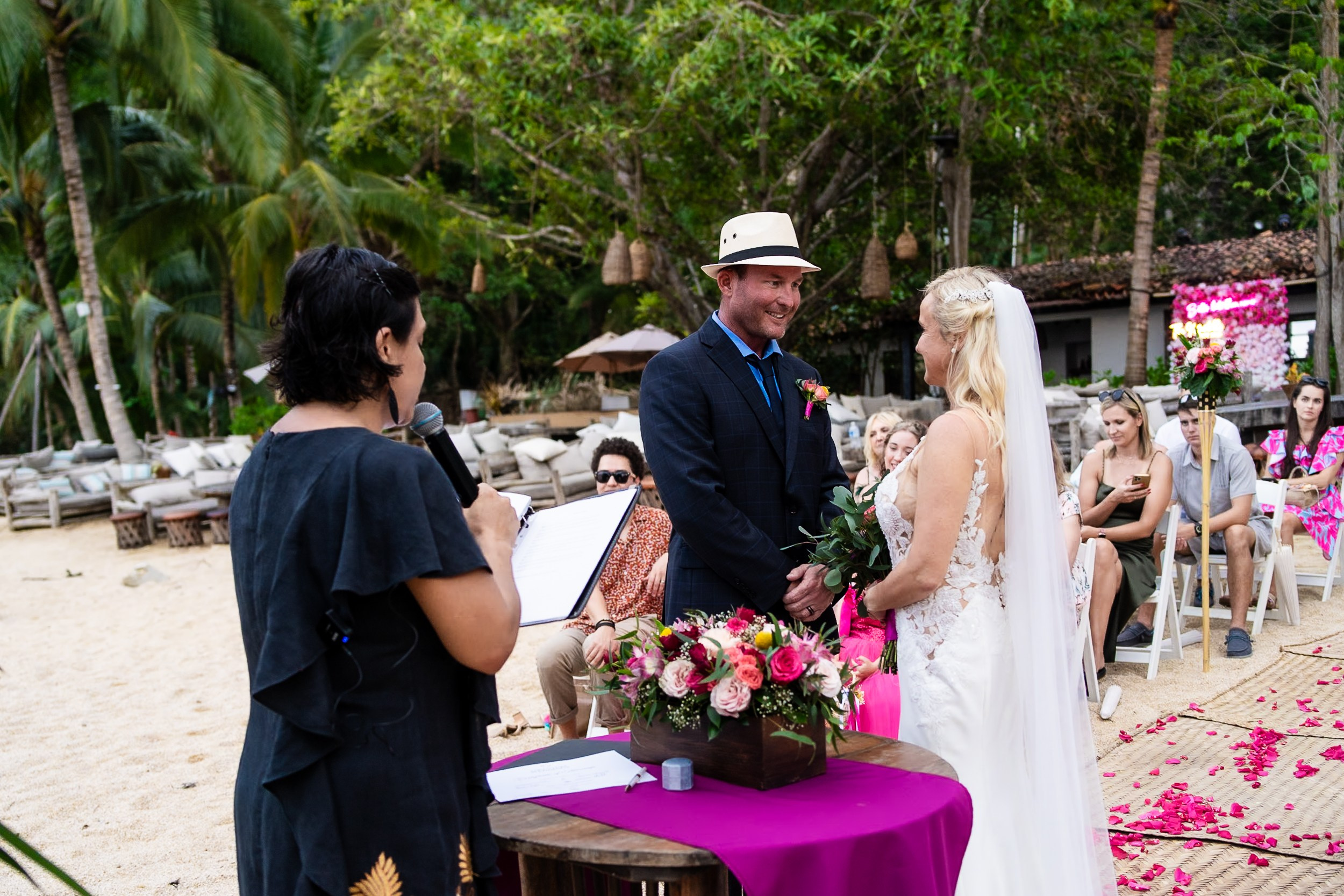 Aggie & Brian. Fotografía de Bodas Profesionales en Puerto Vallarta y Riviera Nayarit