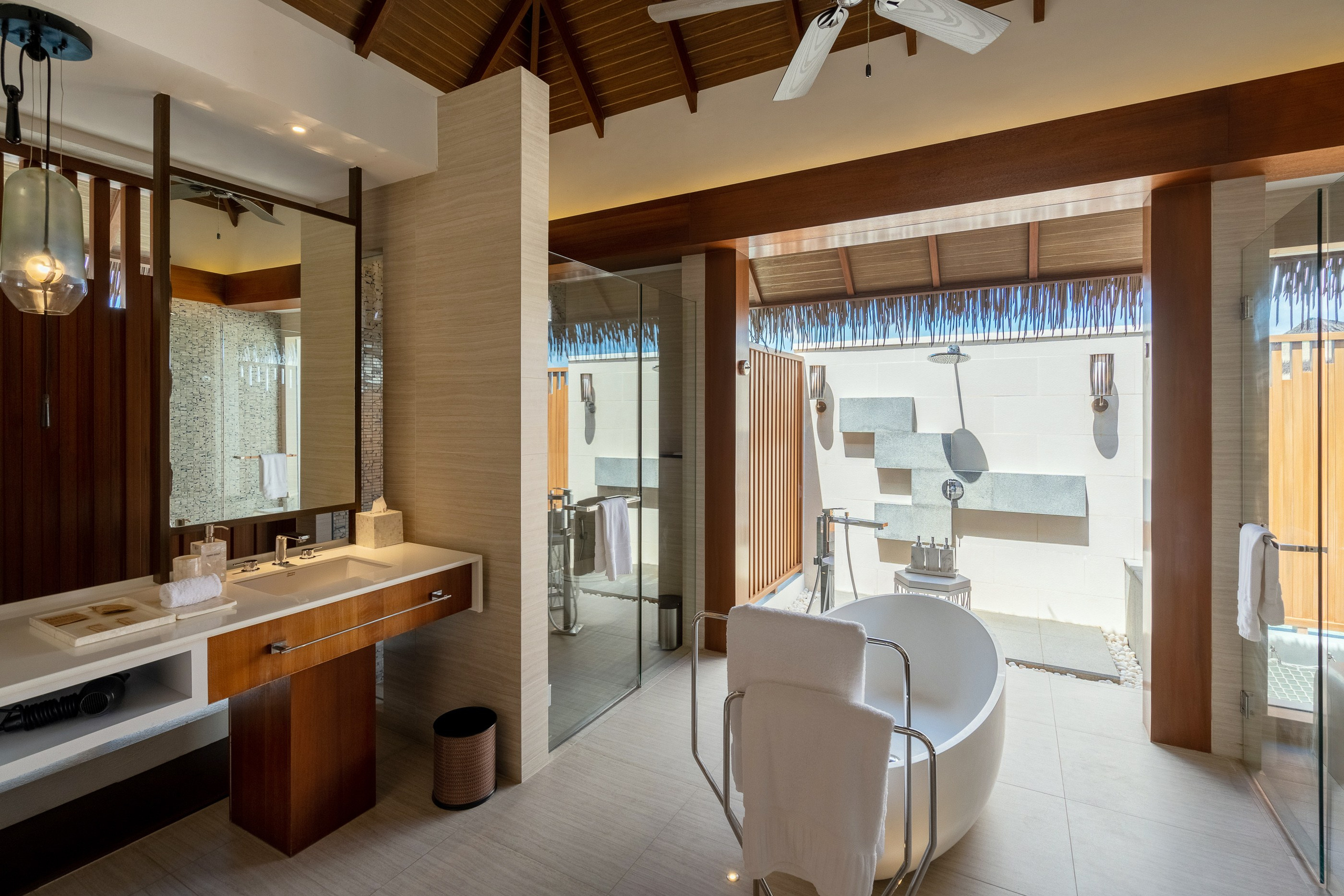 Pullman Maldives Maamutaa | Hospitality Lifestyle & Social Media Content