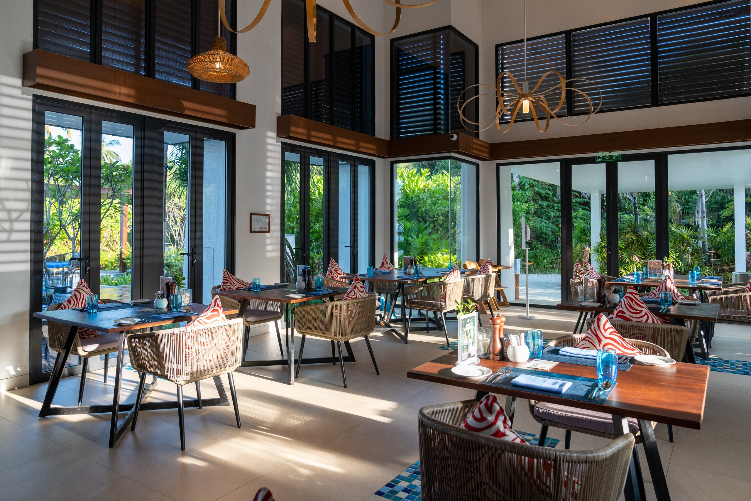 Pullman Maldives Maamutaa | Hospitality Lifestyle & Social Media Content