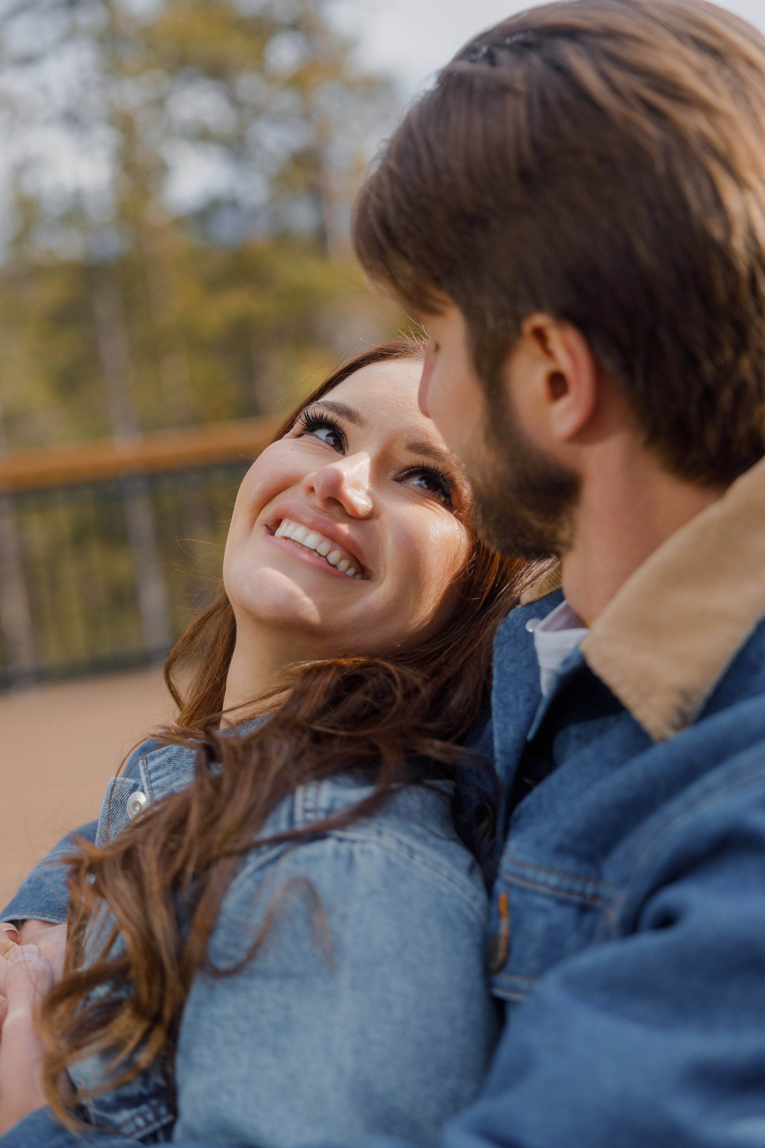 Ski engagement session. Photographer Elvira Hryshchenko