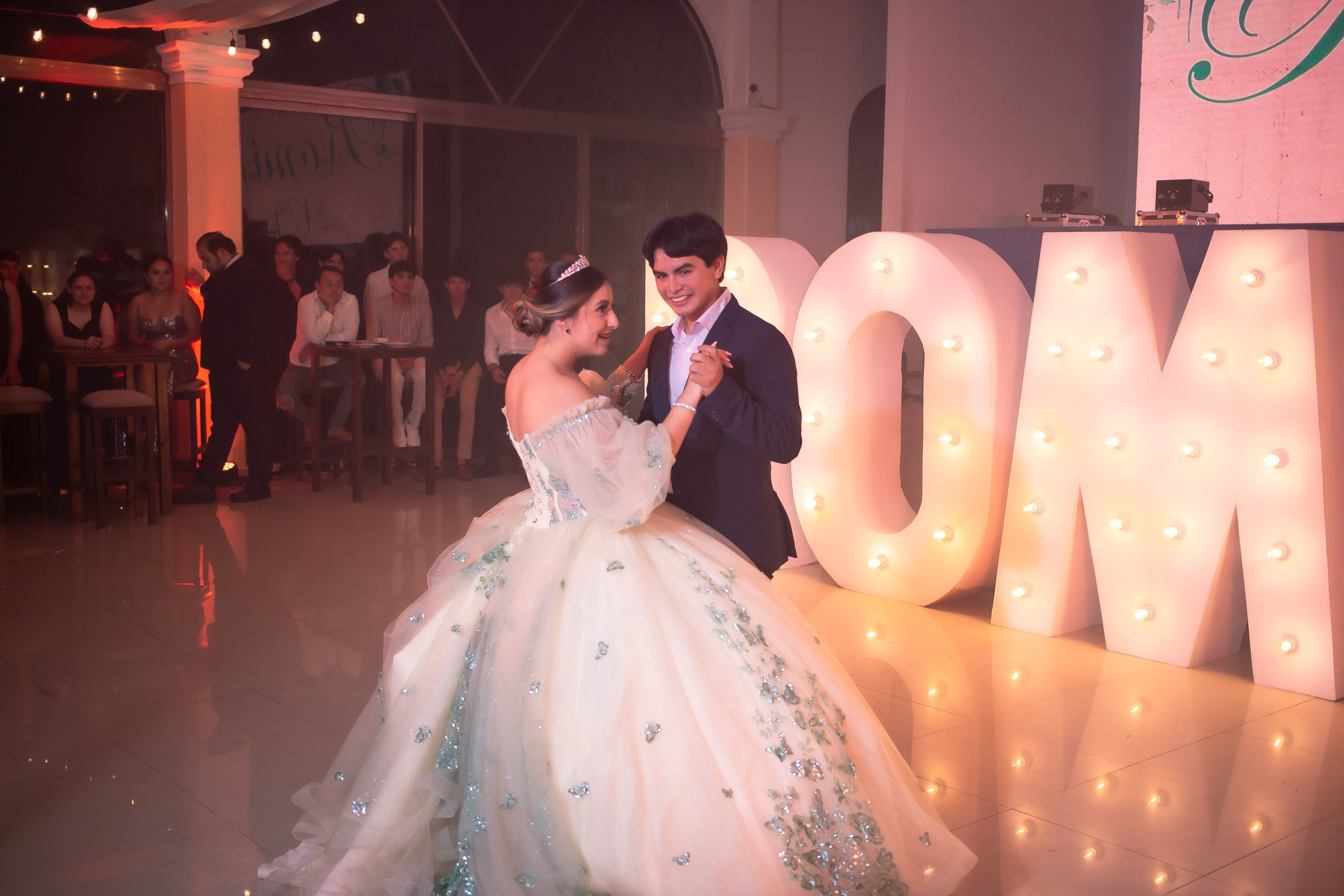 XV AÑOS ROMINA. Simón Enríquez Studio