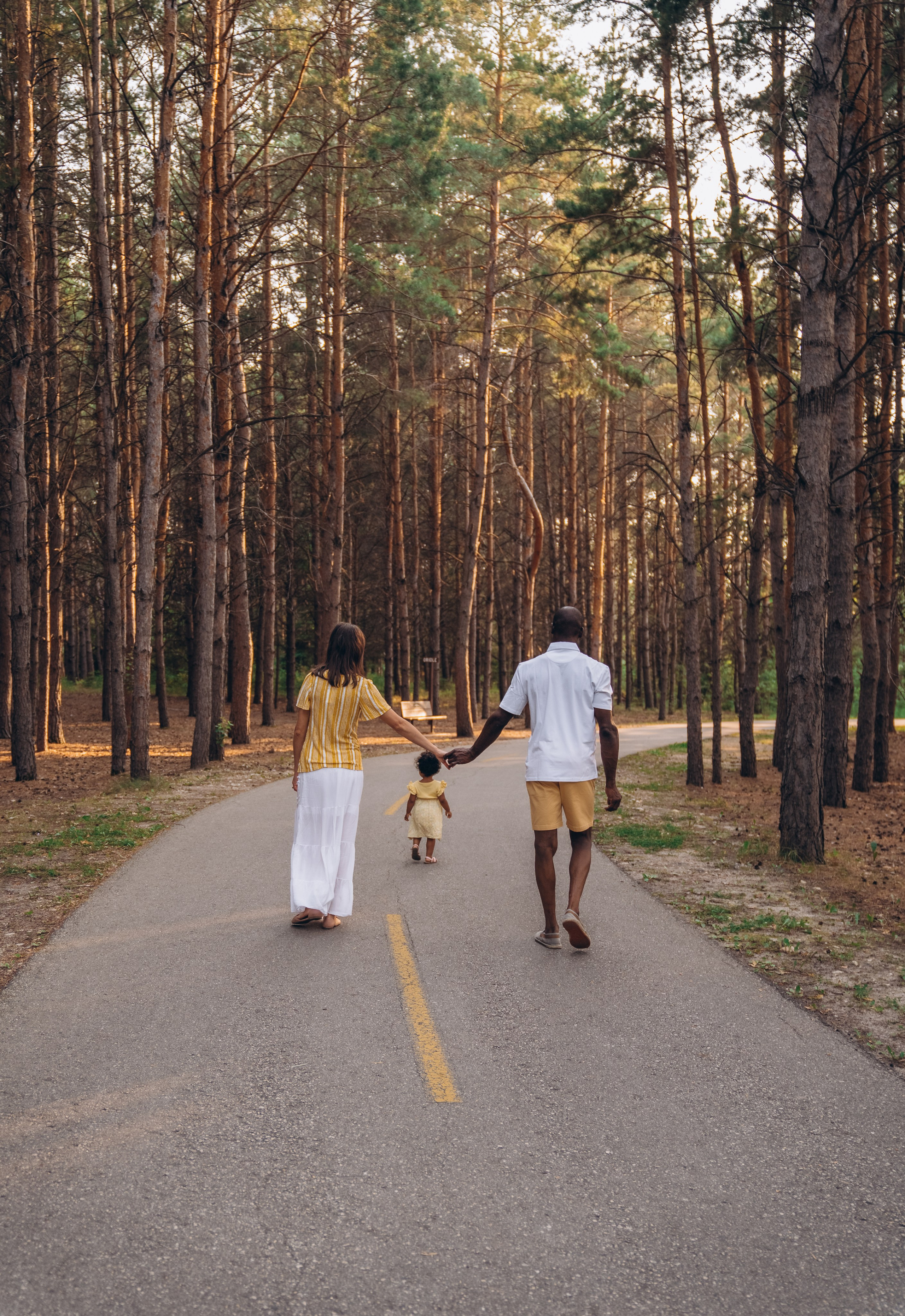 Family in Birds Hill. Photographer Viktoriia Skavronskaya