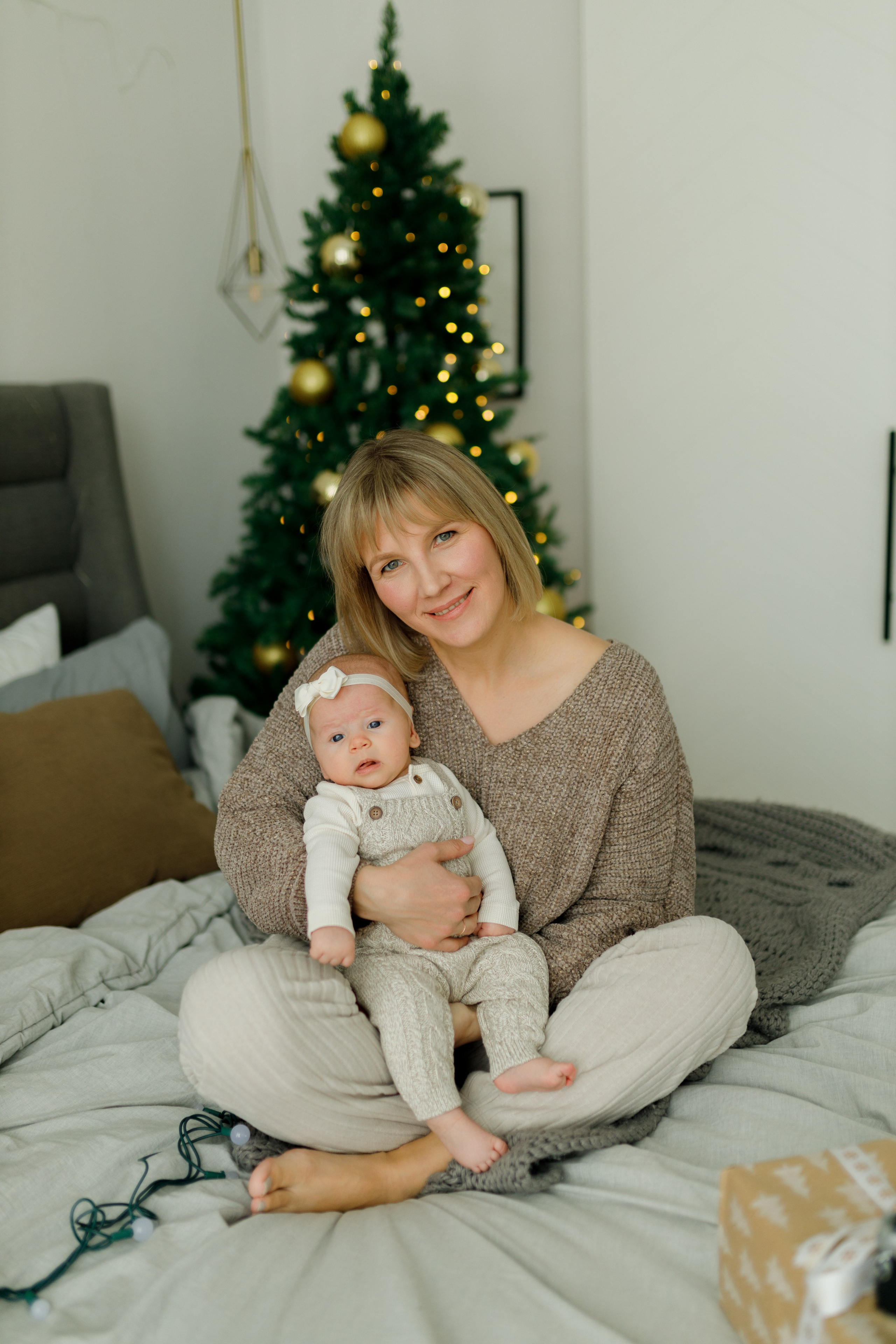 Christmas minis 2026. Photographer Elvira Hryshchenko