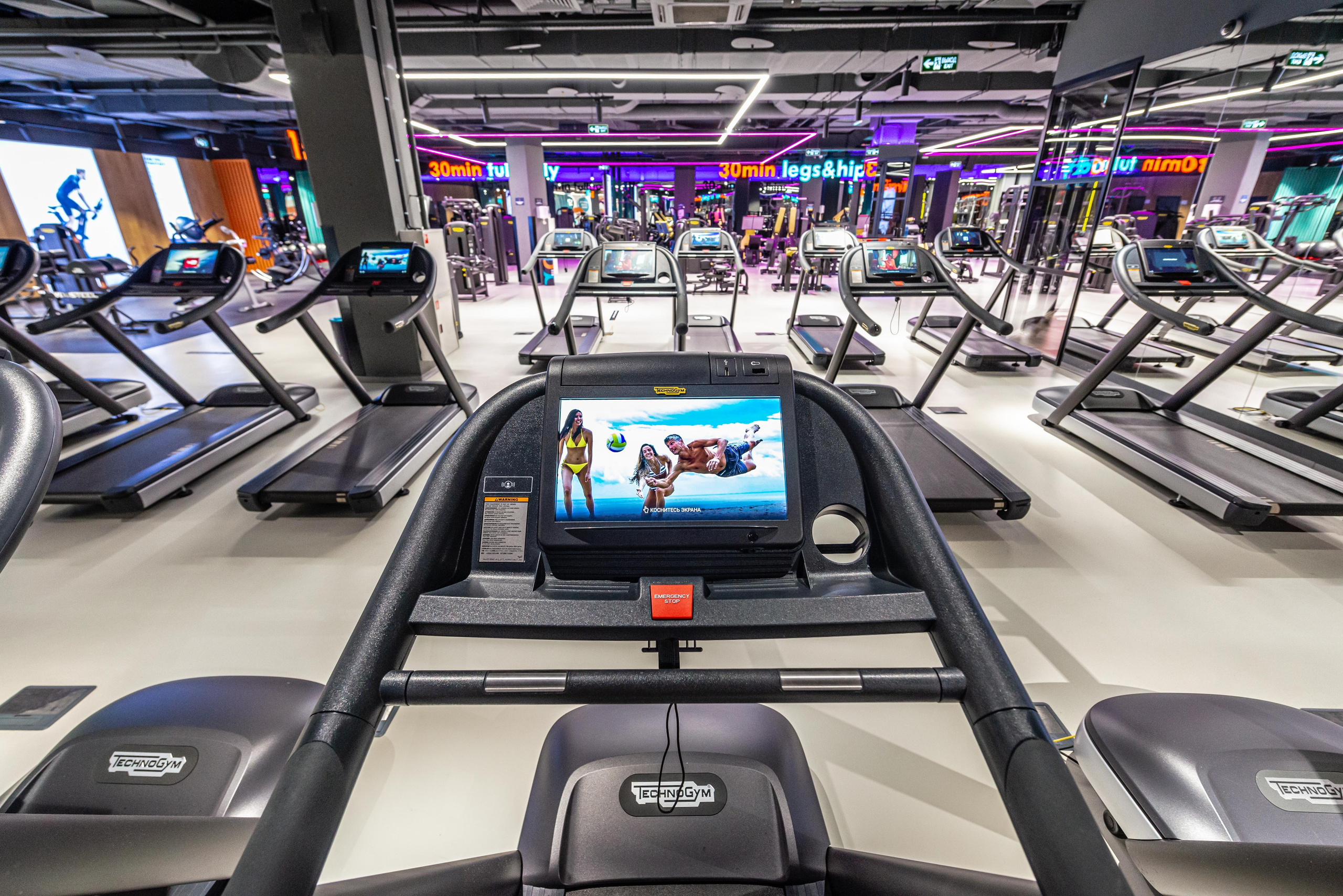 Фитнес-клуб DDX Fitness в Ростокино. ФОТОГРАФ МЕКСИКА КИНТАНА-РОО