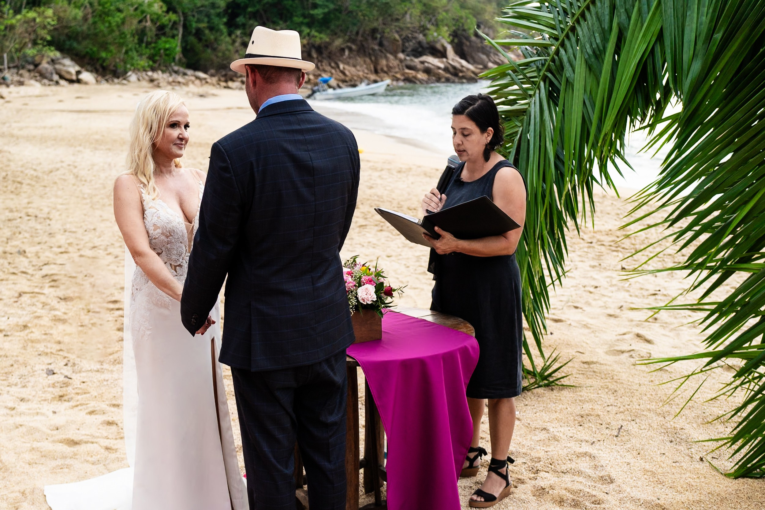 Aggie & Brian. Fotografía de Bodas Profesionales en Puerto Vallarta y Riviera Nayarit