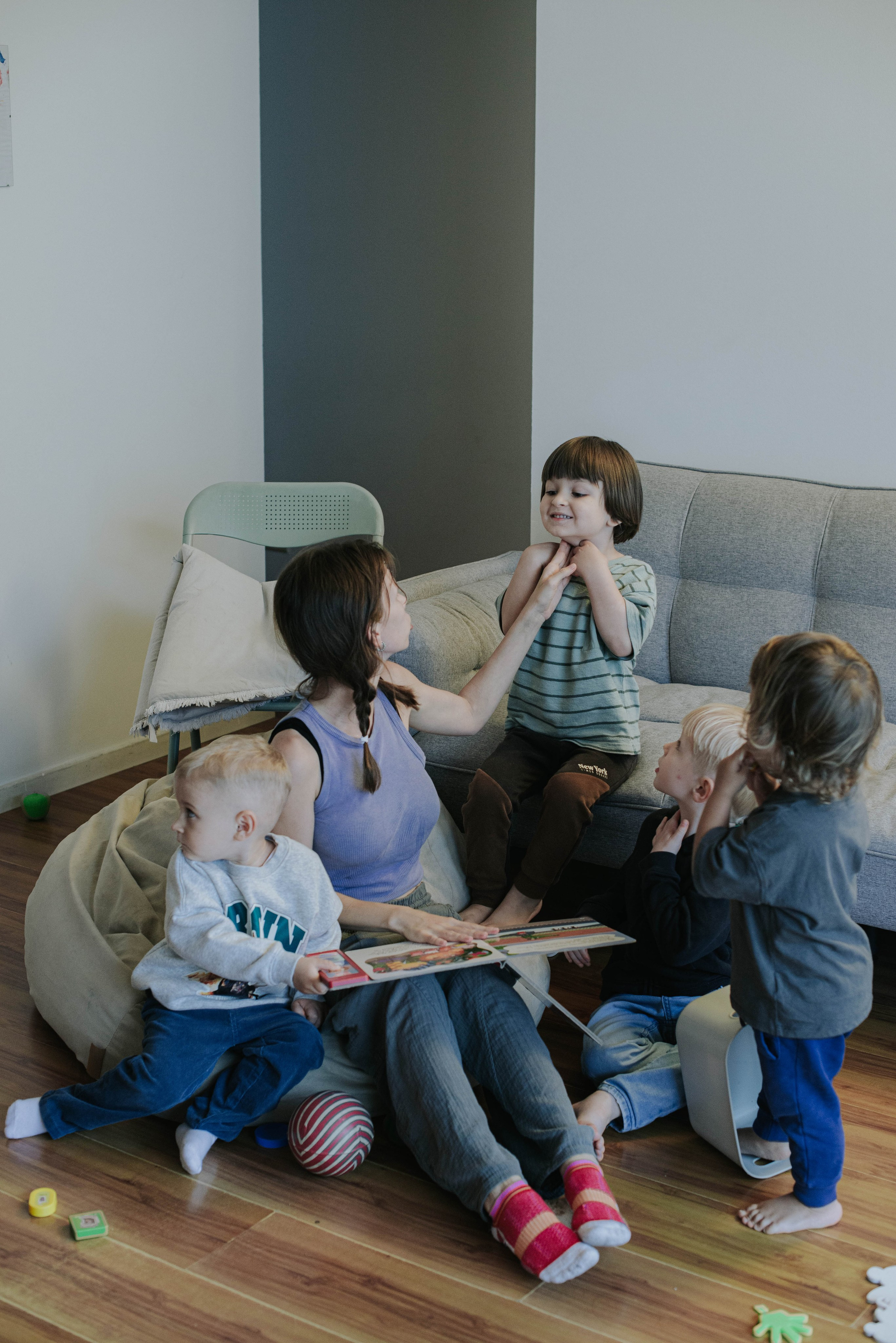 Children’s Book Club. Moydodyr. Photographer @elmirkami in the city of Buenos Aires