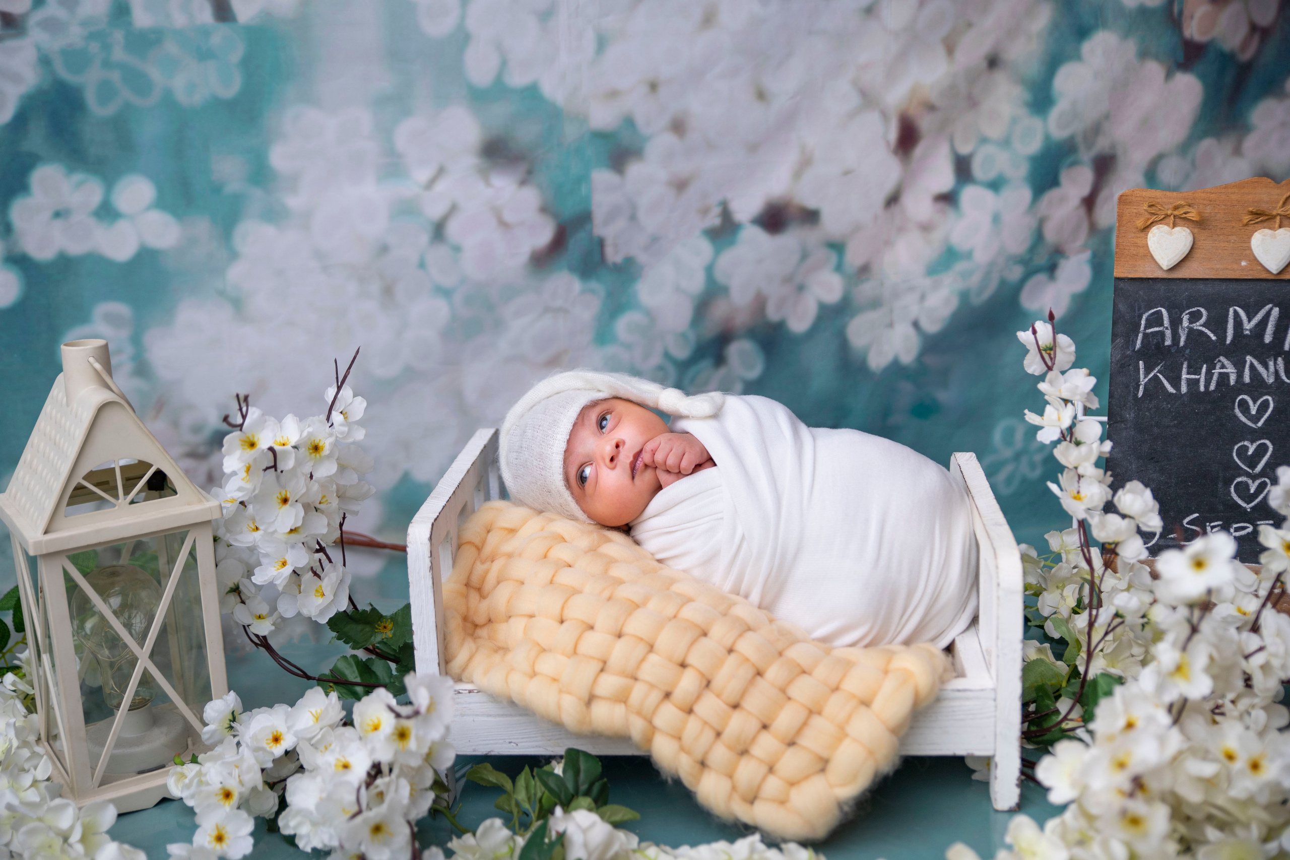 Newborns. Lifestyle and Family Photographer Faryal Saeed