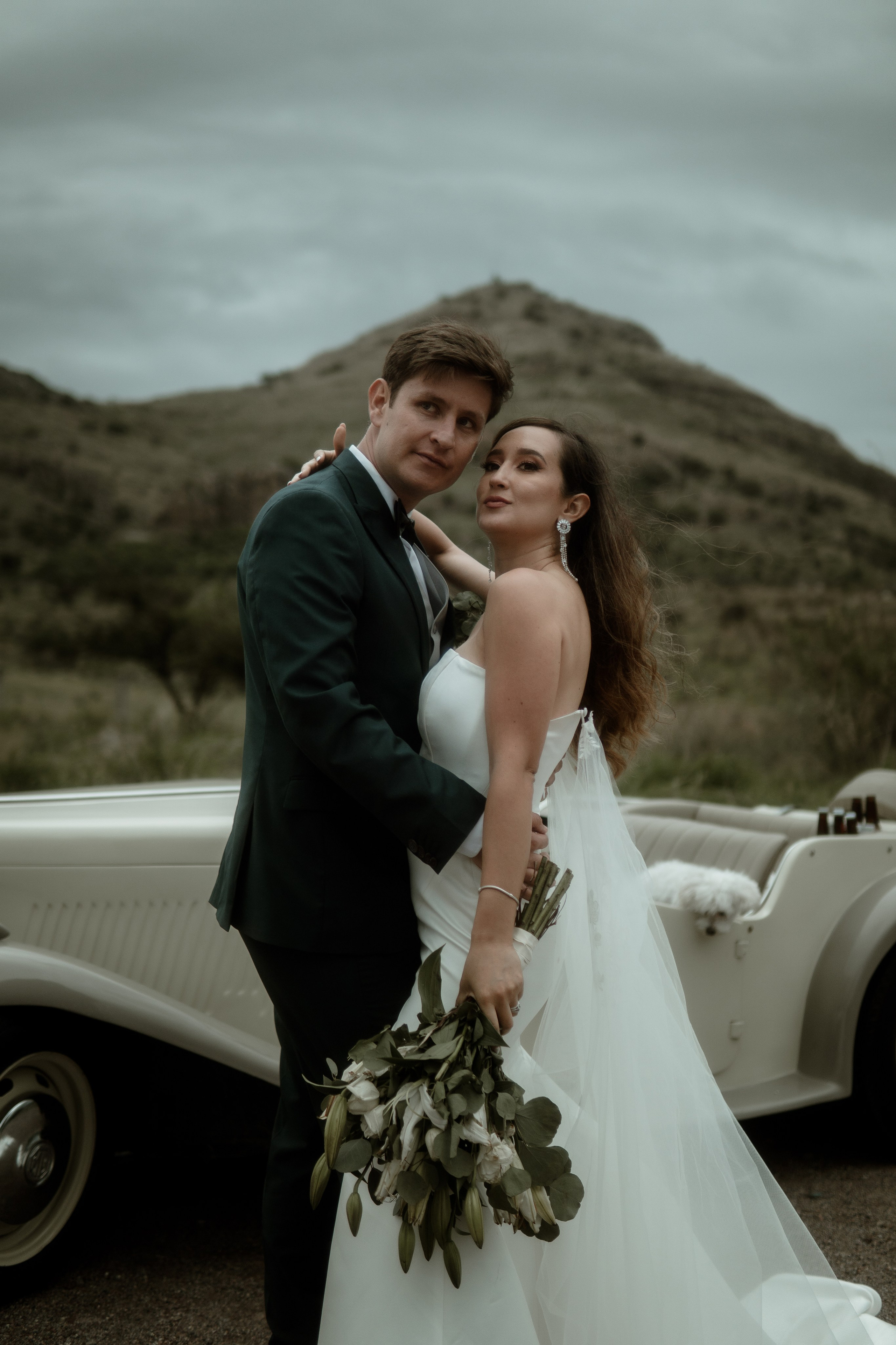 Jorge y Liliana. TWO MILLIMETERS