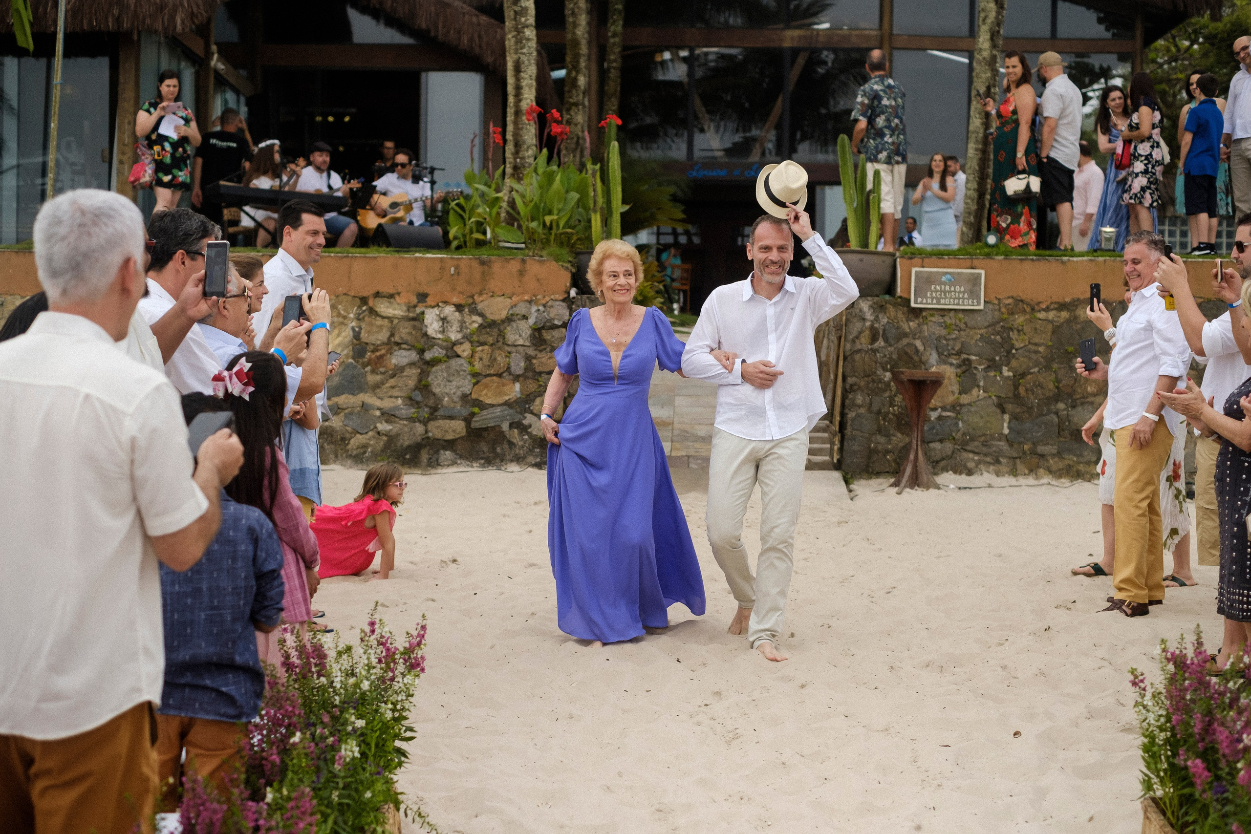 Rafaela e Carlos. Site do fotógrafo de casamento e família André Machado