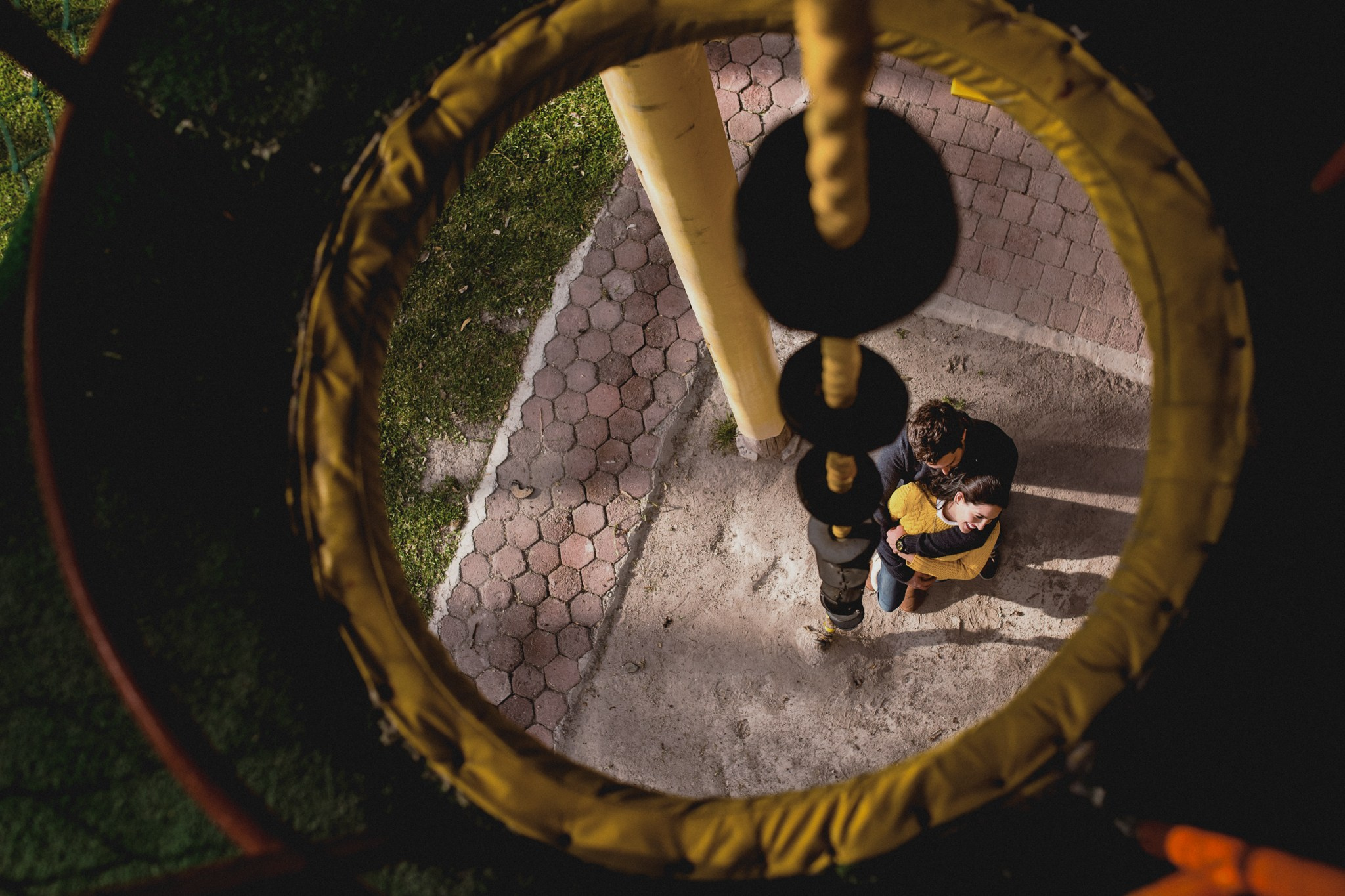 Claudia y Carlos: Sesión pre boda en camp Santa Ursula. Fotógrafo de bodas