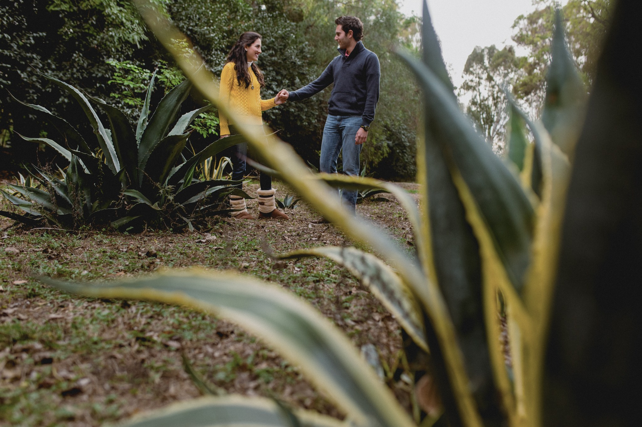 Claudia y Carlos: Sesión pre boda en camp Santa Ursula. Fotógrafo de bodas