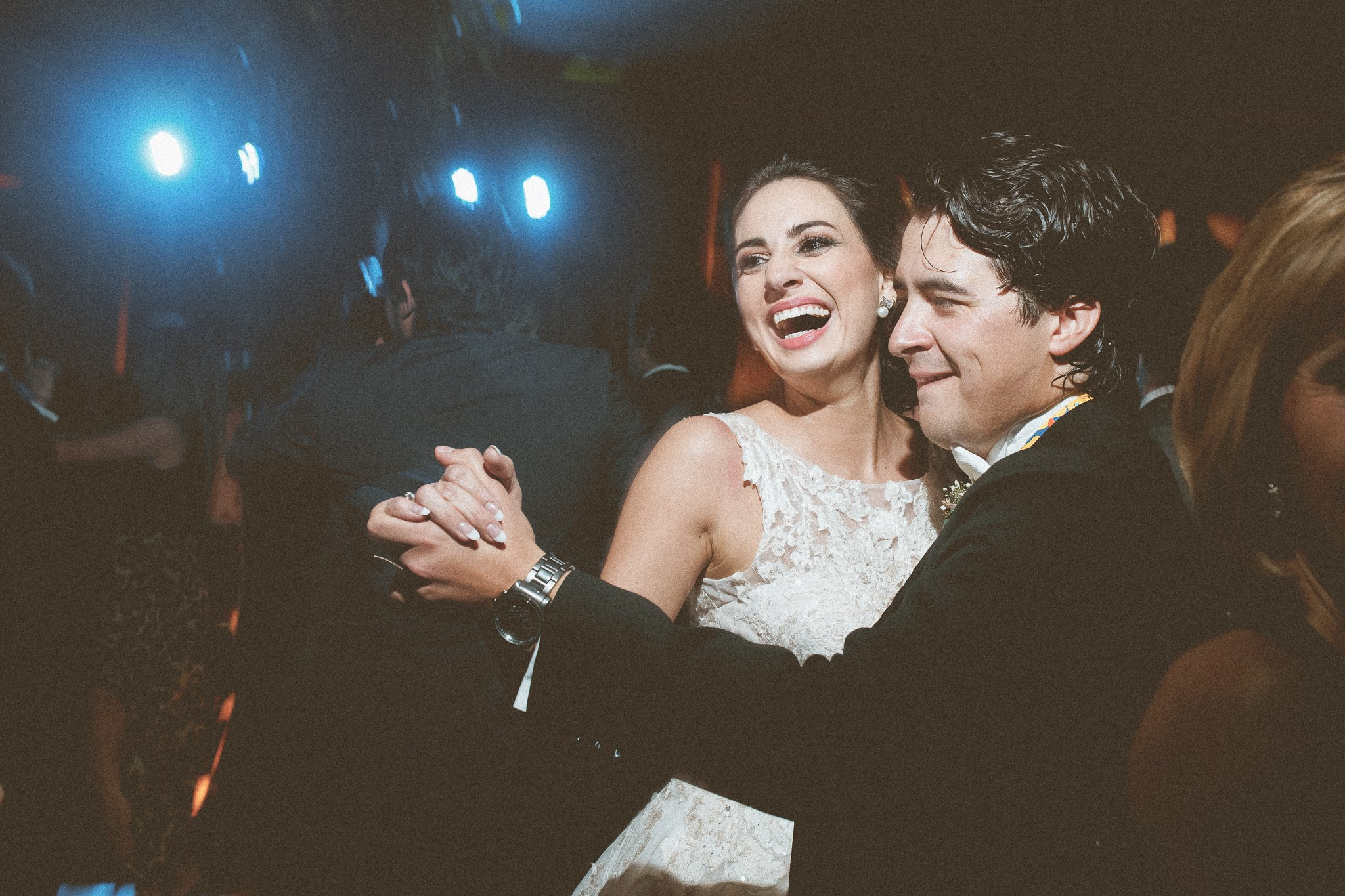 Monserrat y Adrián. Fotógrafo de bodas