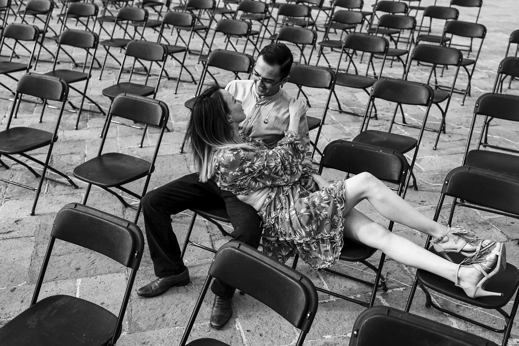 Paola y Juan Carlos: Sesión pre boda en centro historico de San Luis Potosí. Fotógrafo de bodas