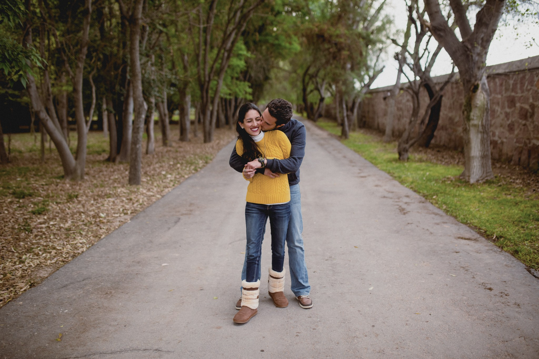 Claudia y Carlos: Sesión pre boda en camp Santa Ursula. Fotógrafo de bodas