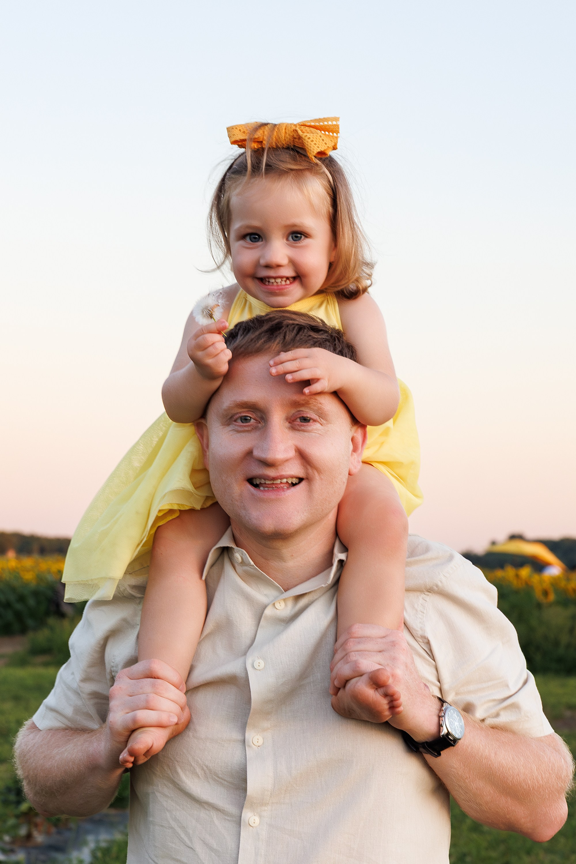 FAMILY. Je suis photographe portraitiste et je réalise des portraits à toutes les étapes de votre vie! Bienvenue dans mon studio à Westmount, Qc
