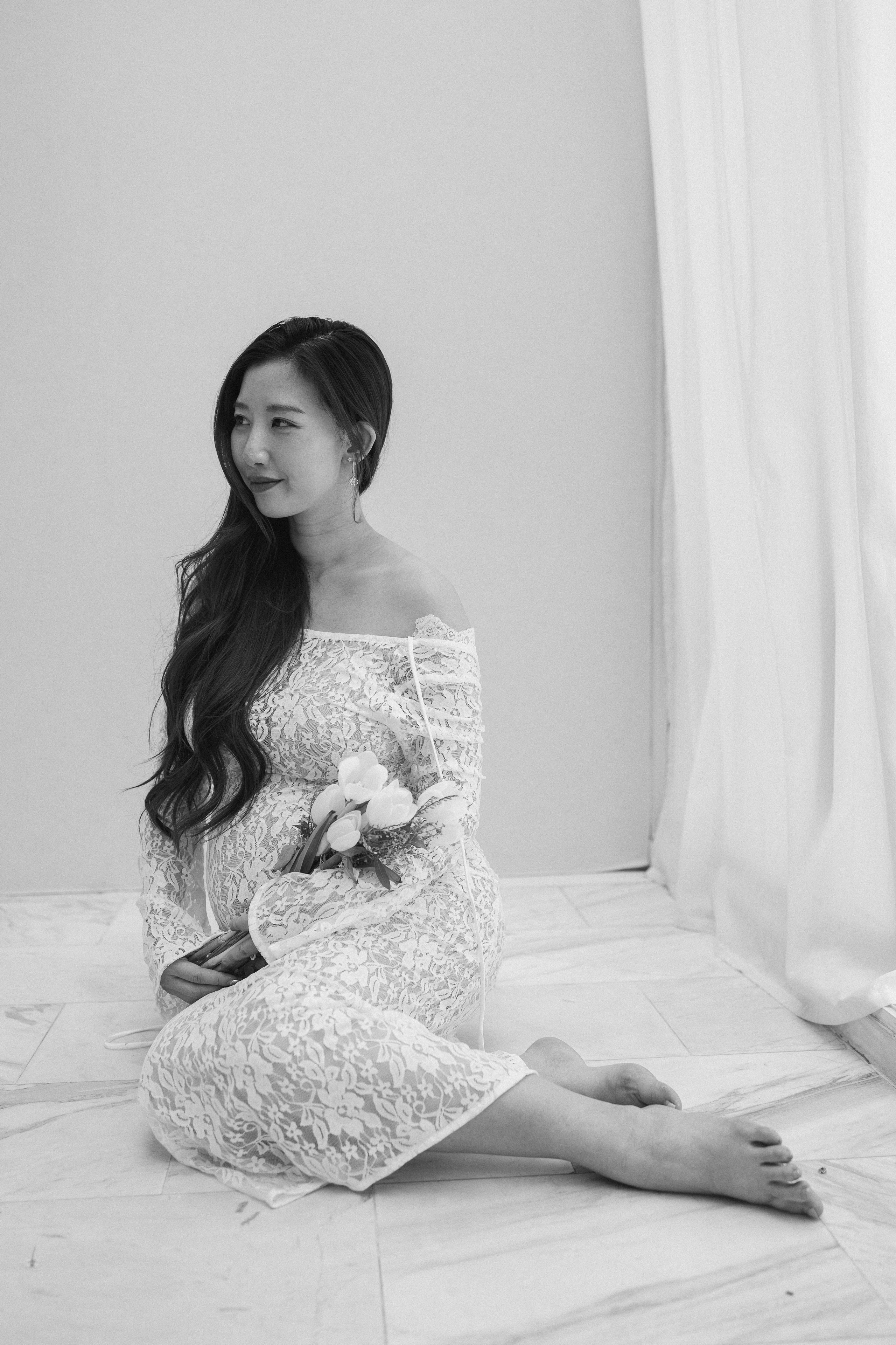 The Sweetest Anticipation. Family and wedding photographer in Bangkok, Thailand
