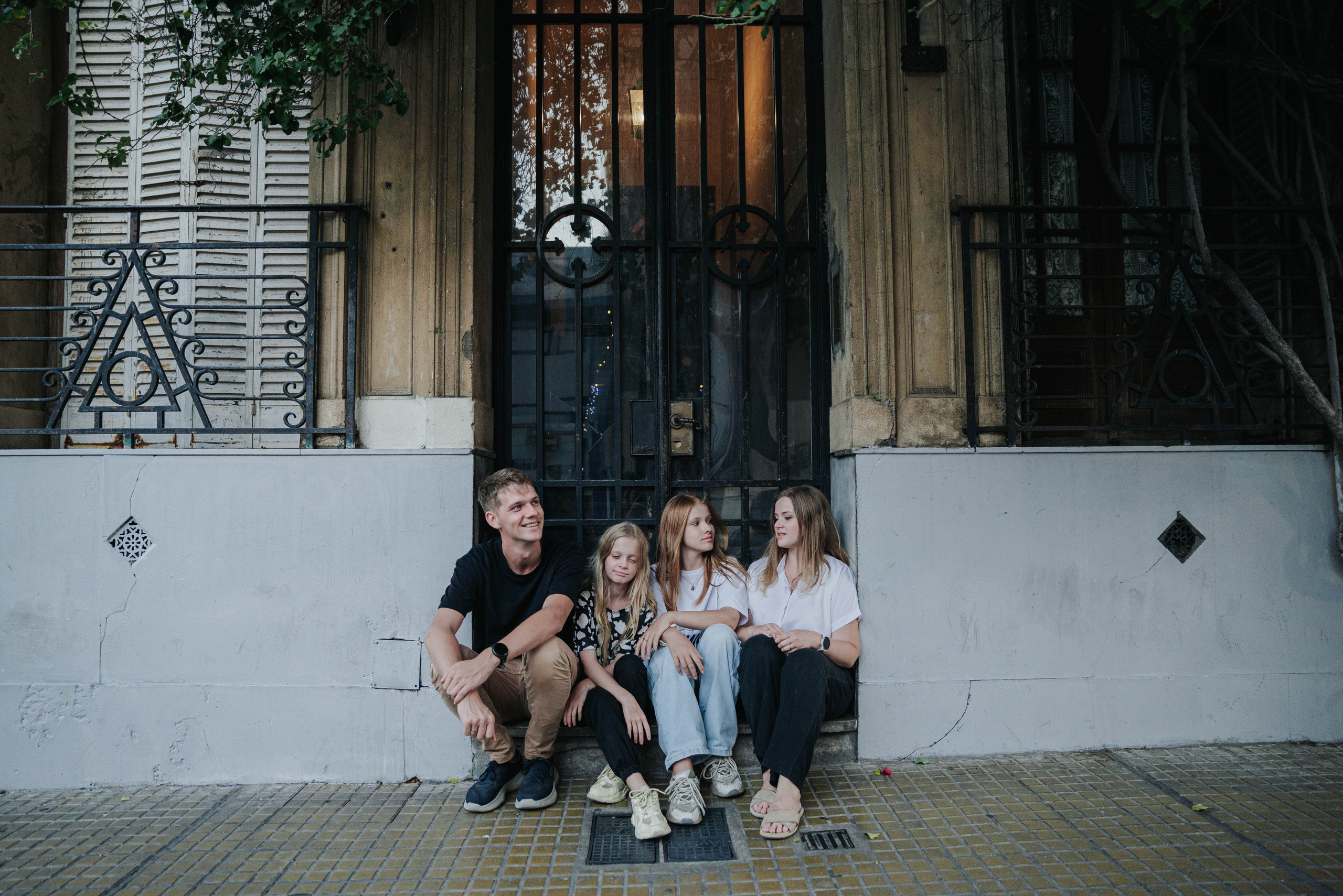 Guests from Mar del Plata. Photographer @elmirkami in the city of Buenos Aires