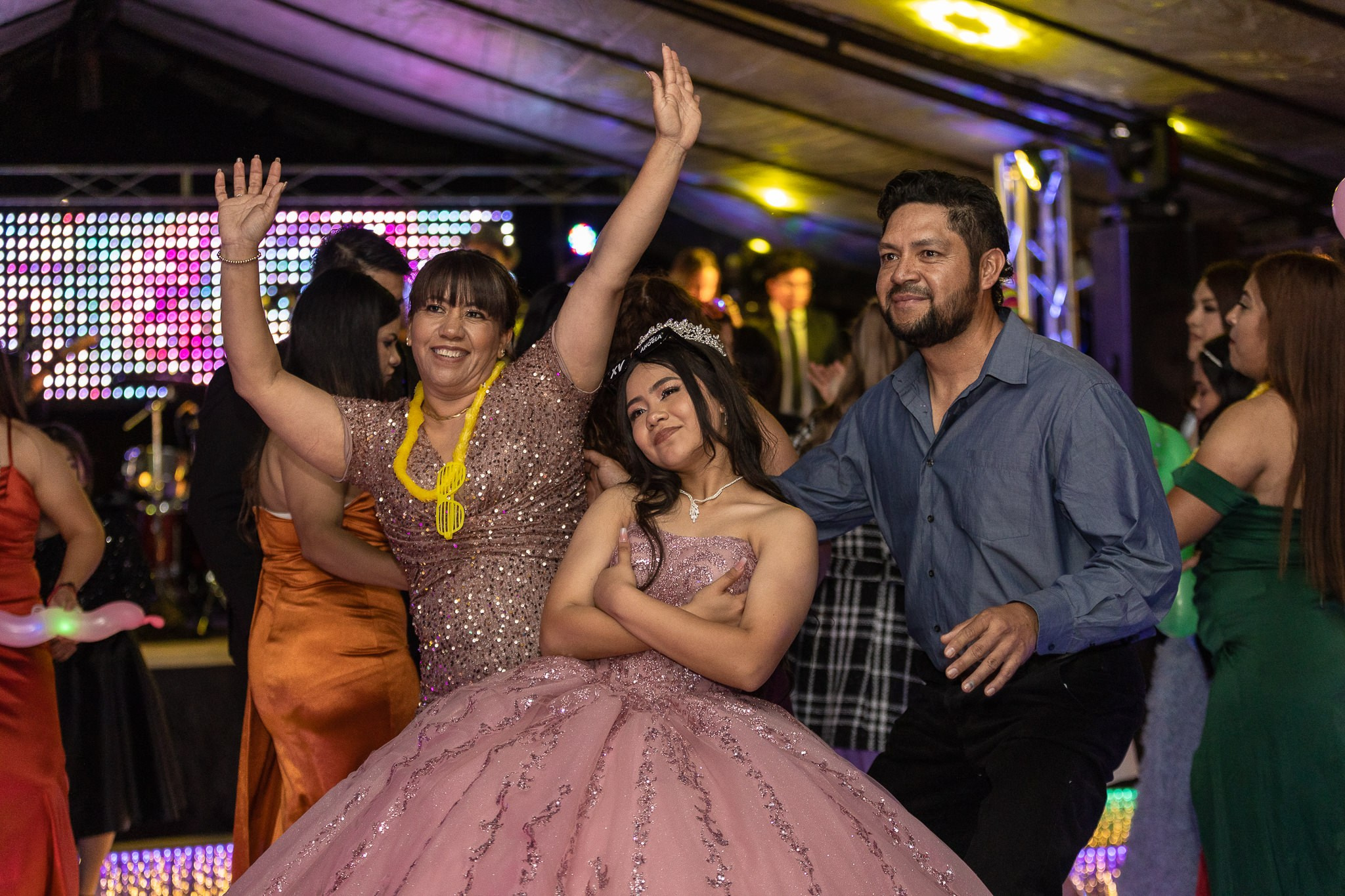 Ángela XV — Más que una celebración, una historia para contar. Lg Fotografia