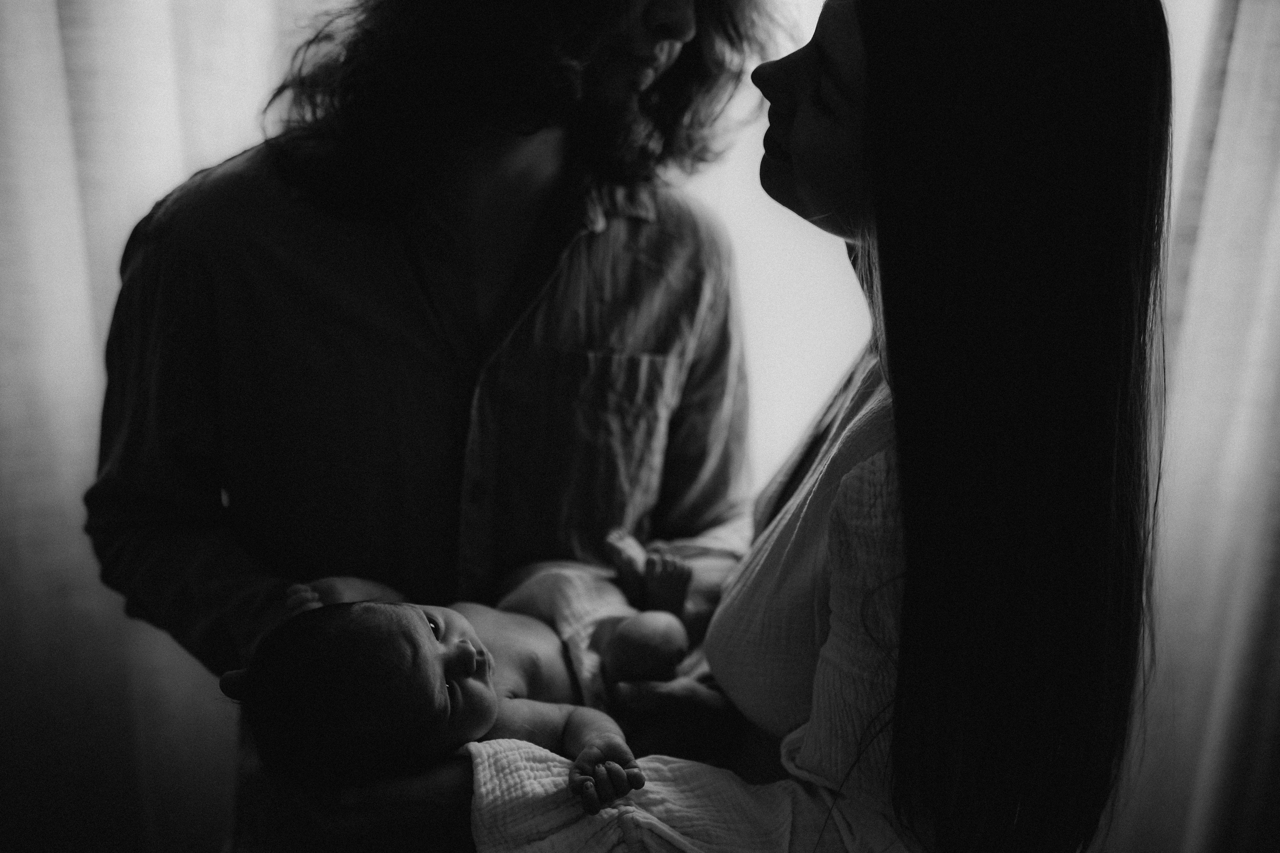 Luna 7 days. Fotografa documental de familia e nascimento em Florianópolis SC Daria Ermolaev