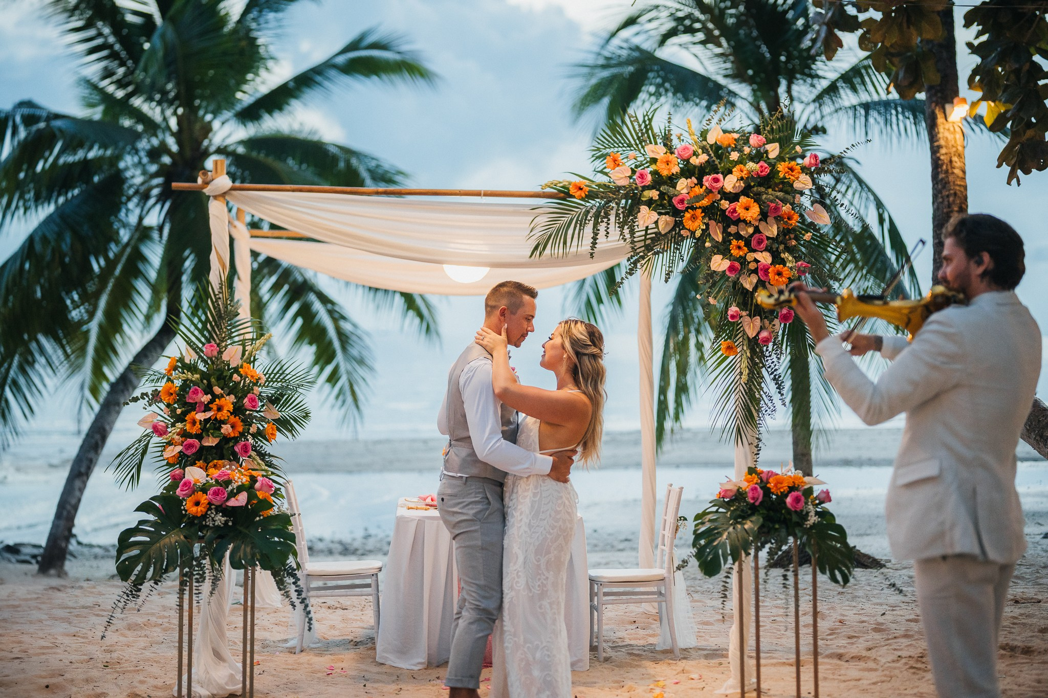 Just for 2. Wedding planner Magic Day weddings