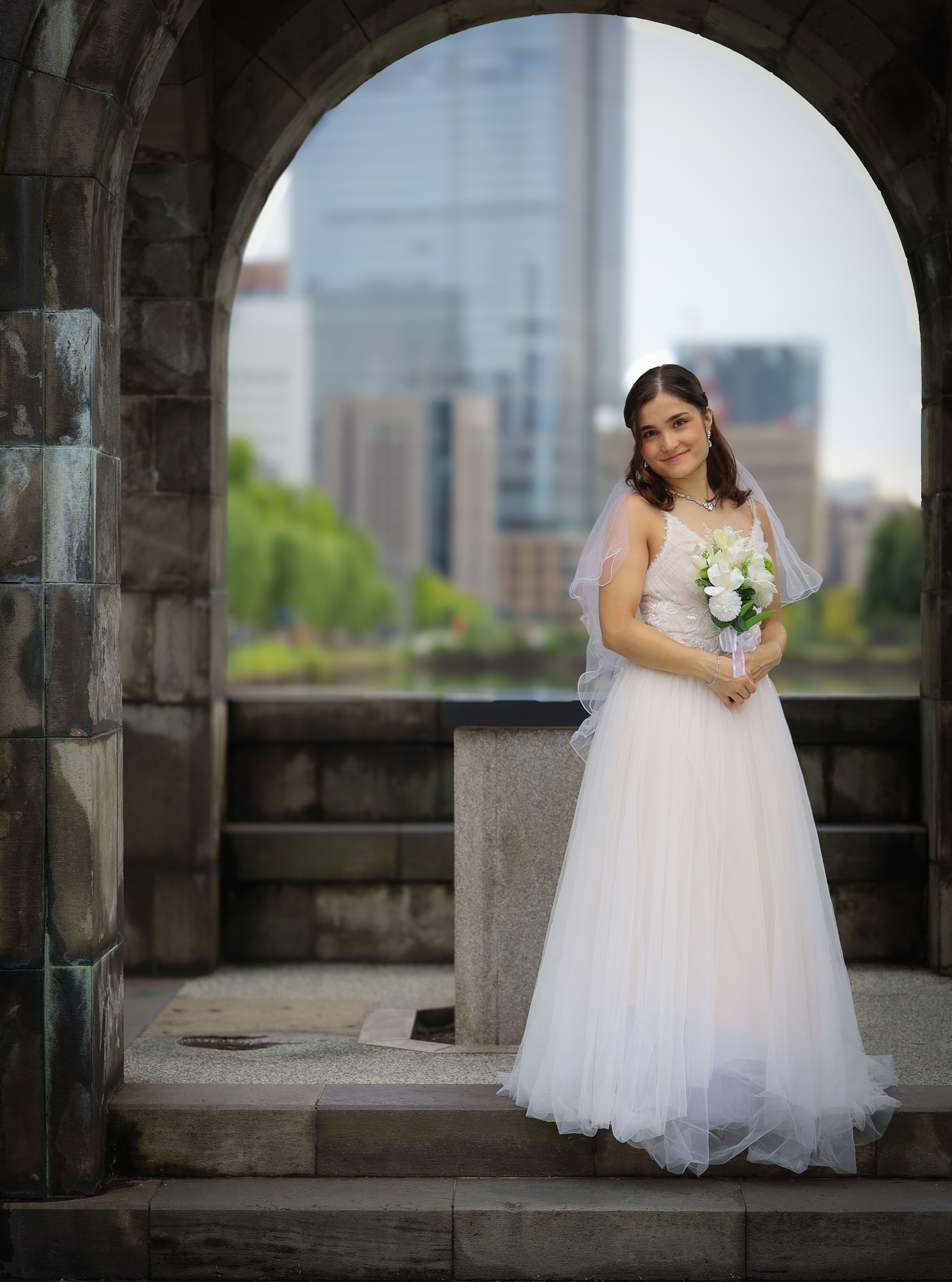 TOKYO BRIDE. LunarVox Lens: a lente que transforma luz em voz e emoção. Retratos e ensaios no Japão por Leyka Tanaka