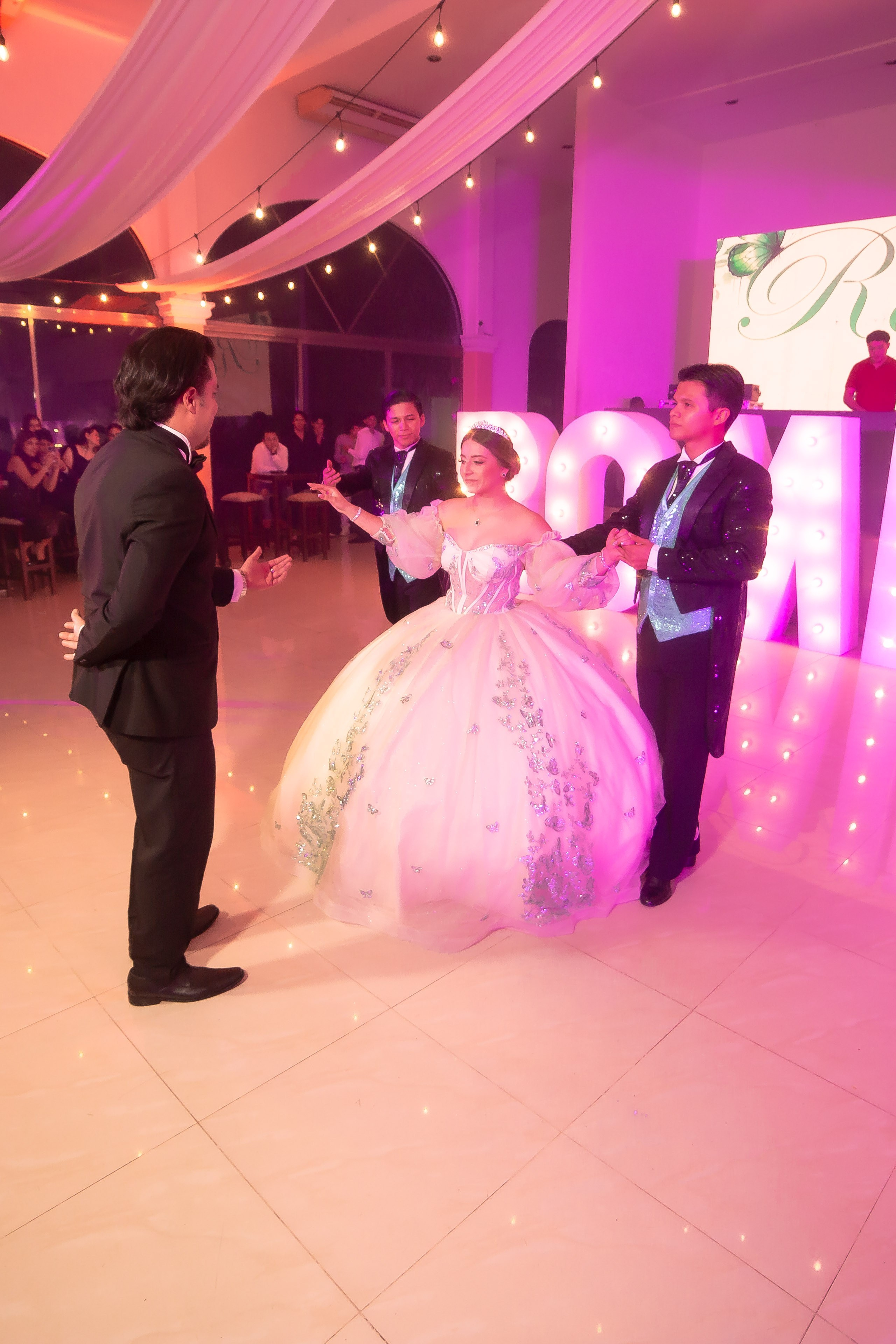 XV AÑOS ROMINA. Simón Enríquez Studio