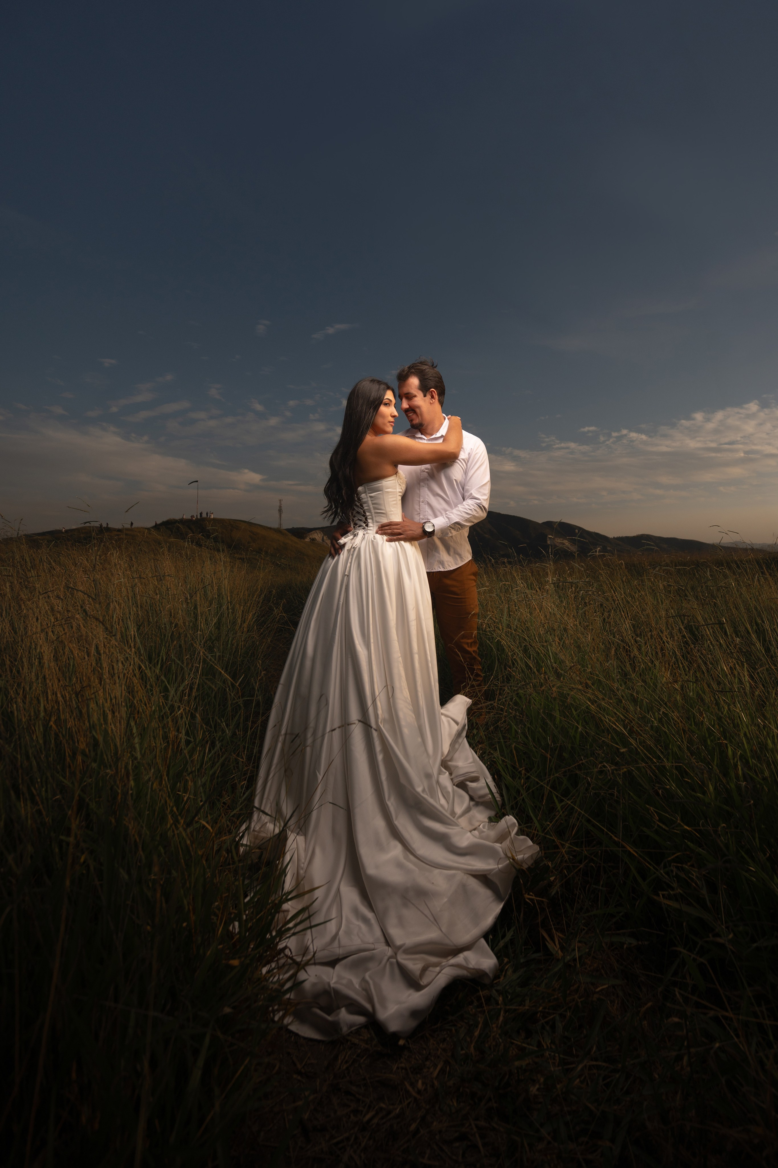 Julya. Morro do Capuava. Fotógrafo de Casamento, grávida, Retrato, Corporativo