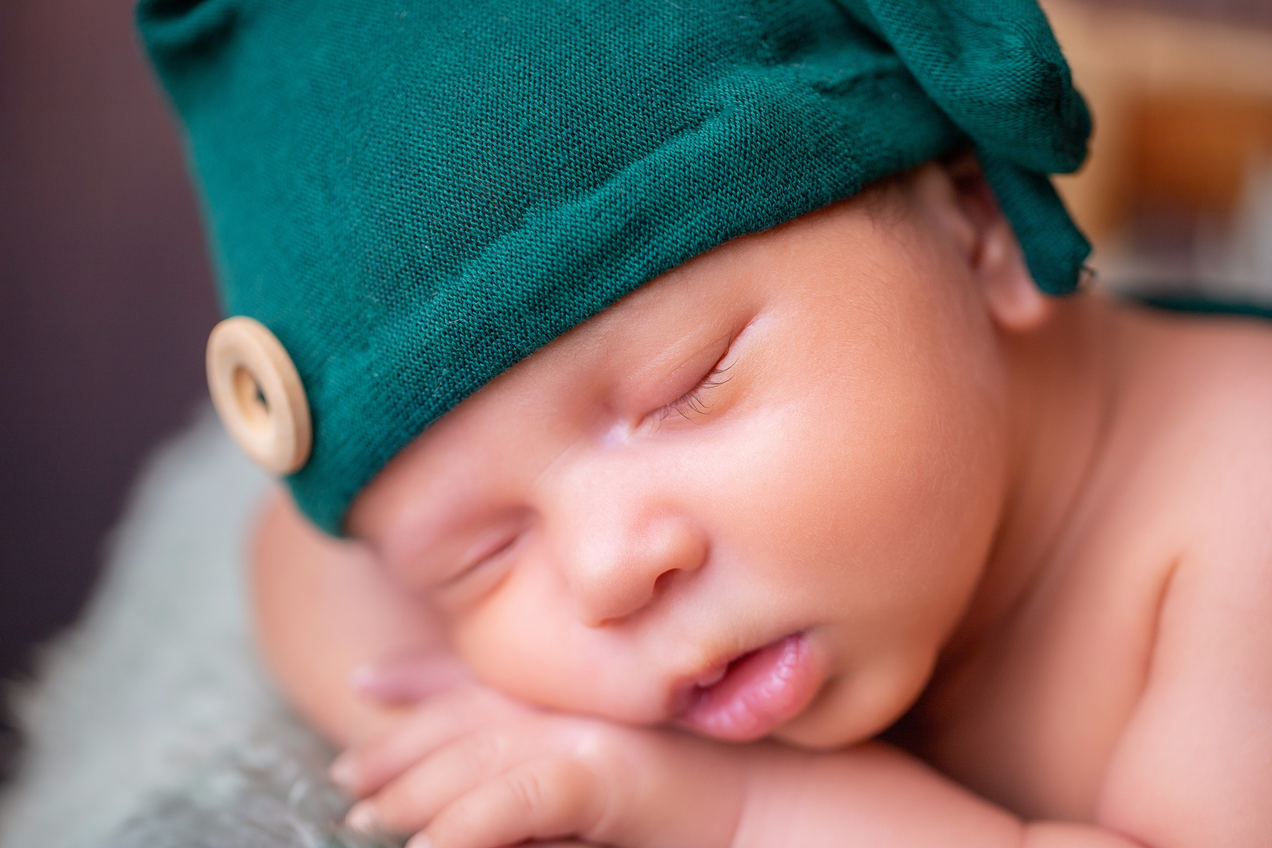 Newborns. Lifestyle and Family Photographer Faryal Saeed