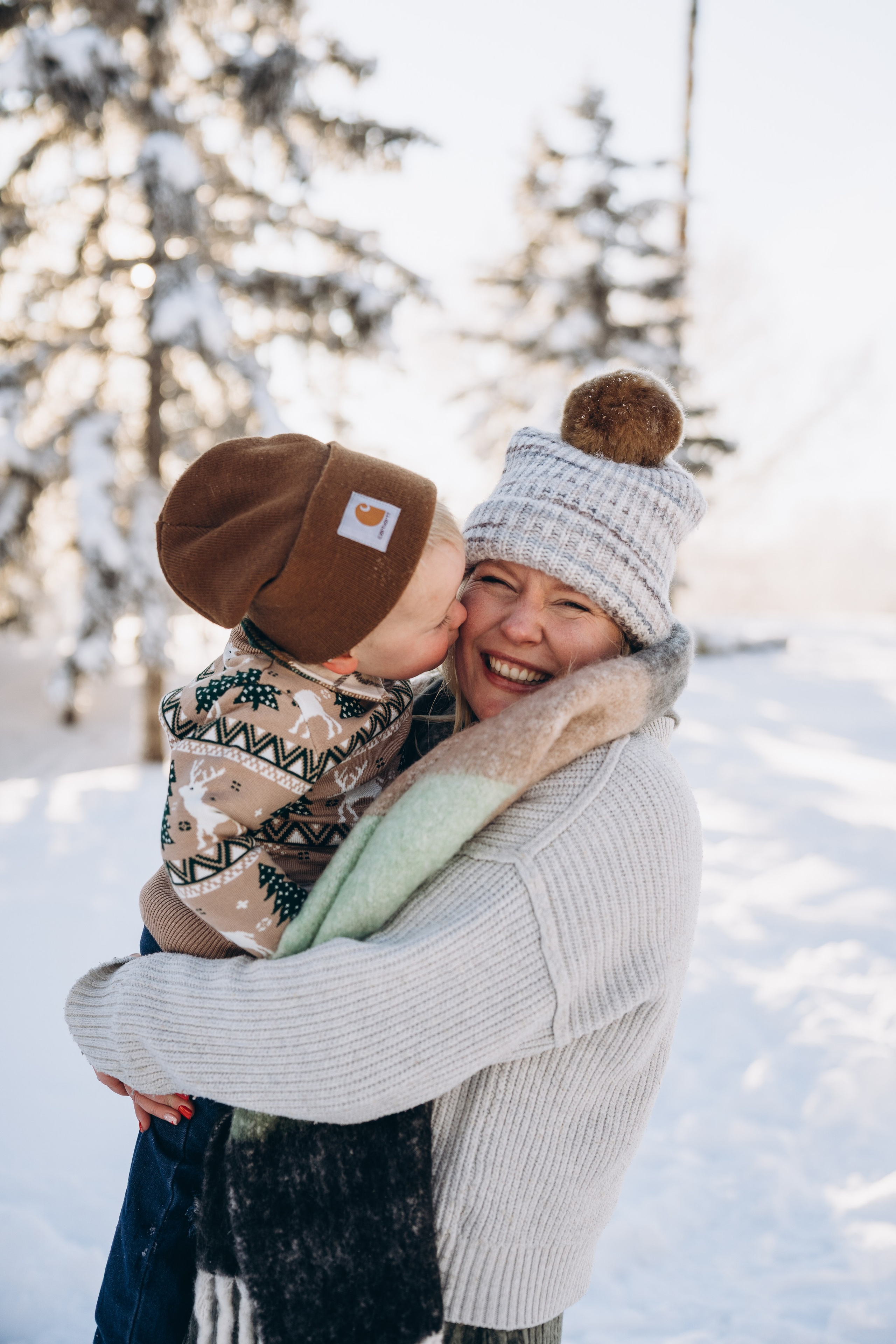 Katie & fam. Calgary Wedding & Lifestyle Photographer — Yevhen Polishchuk