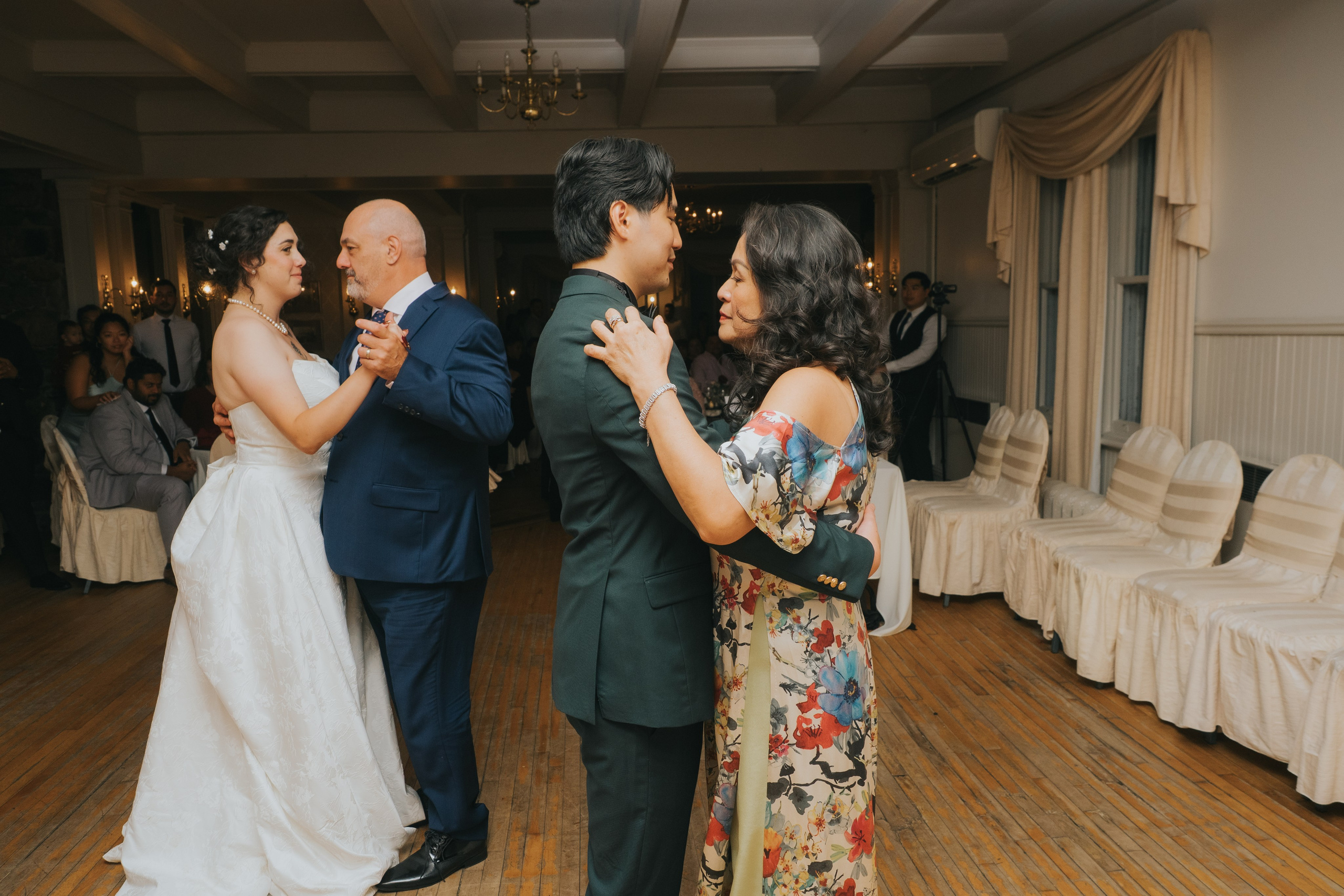 Camille & Dinh. Wedding and Family Photography Montreal Muriel Oe Photo