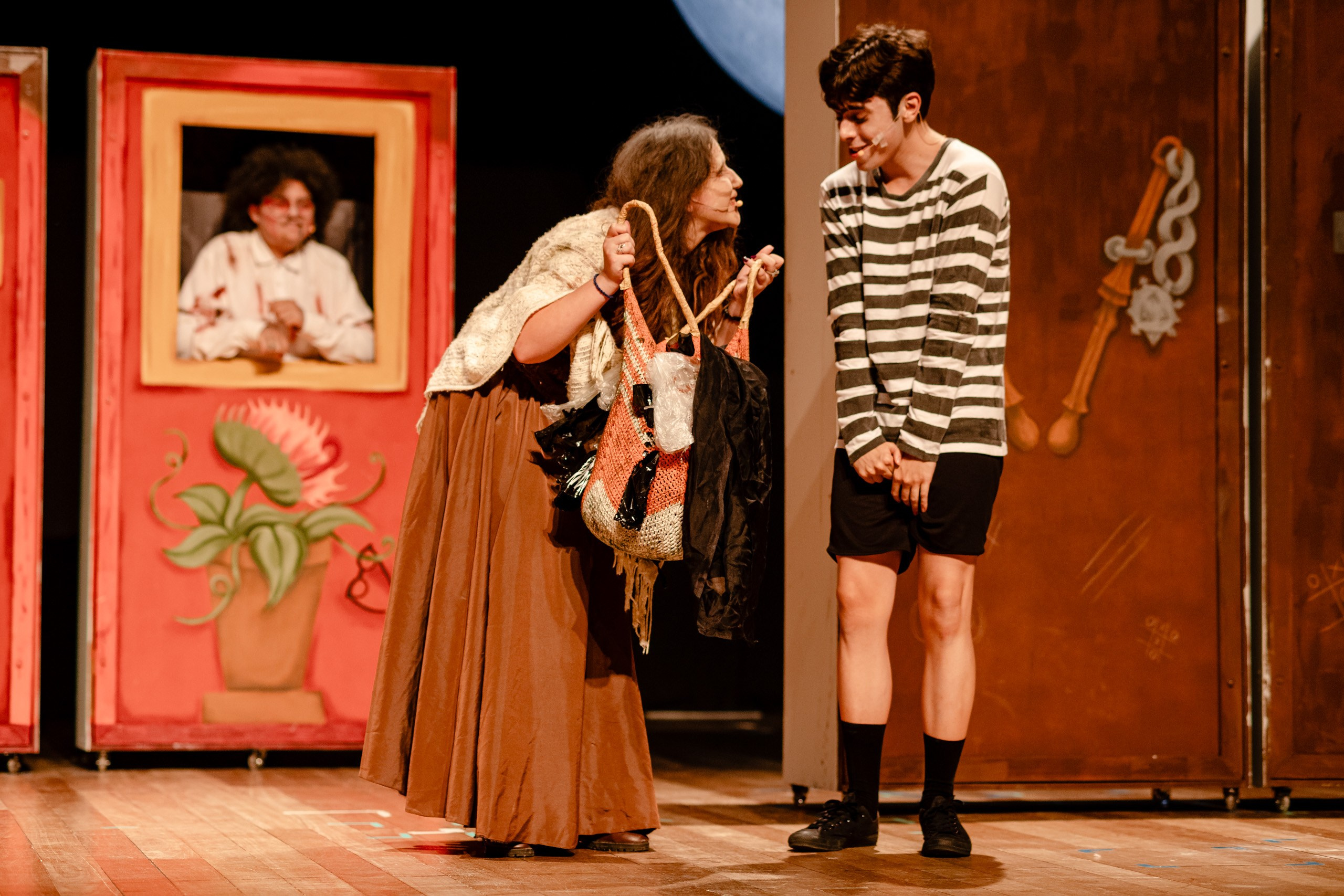 Fotografia de espetáculo A Família Addams do grupo de Teatro Univali