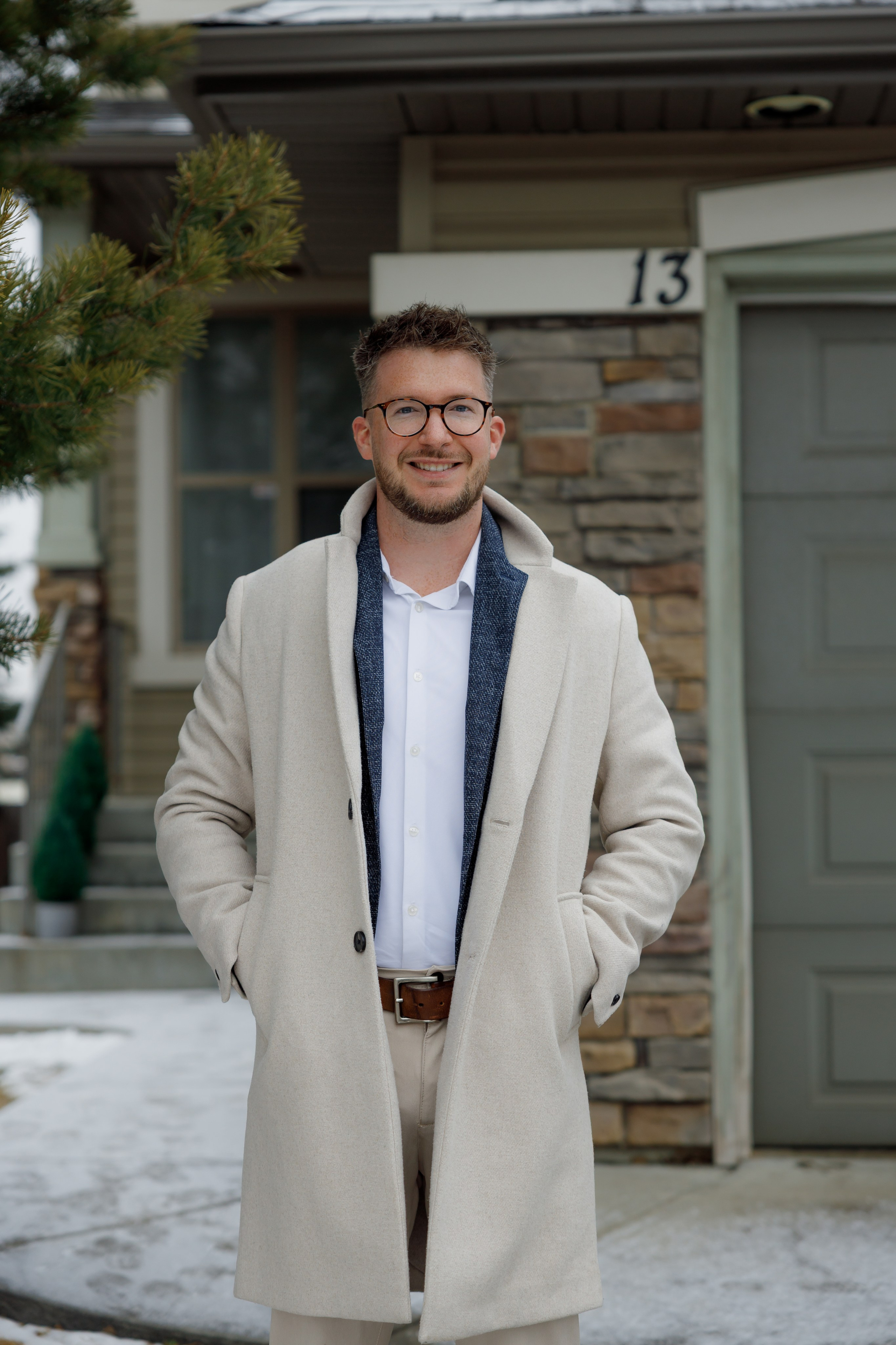 Real Estate Agent. Photographer Elvira Hryshchenko