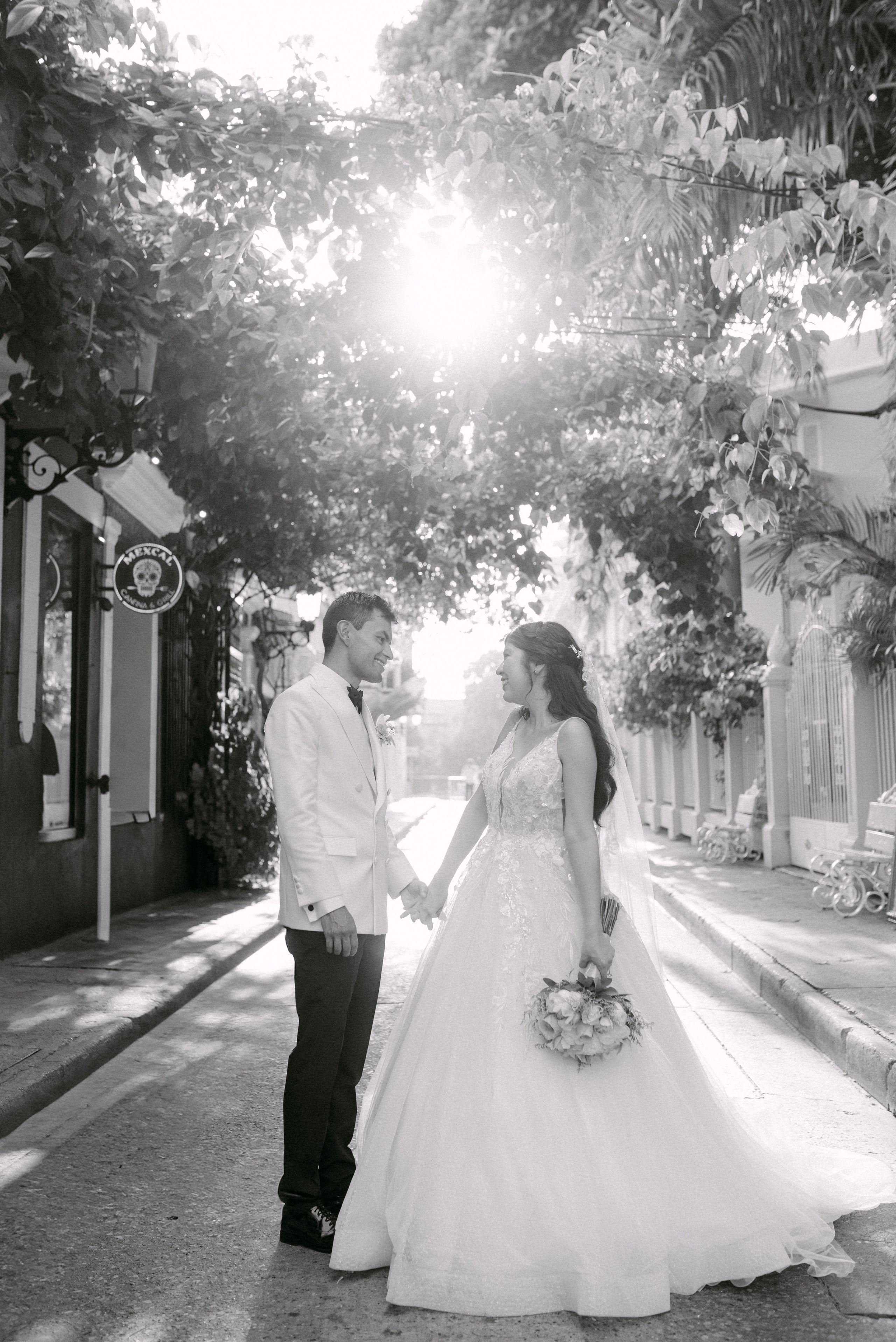 Johan +lilia newlyweds session cartagena. César Vanegas Photography | Wedding & Travel Photographer | Cartagena, Colombia