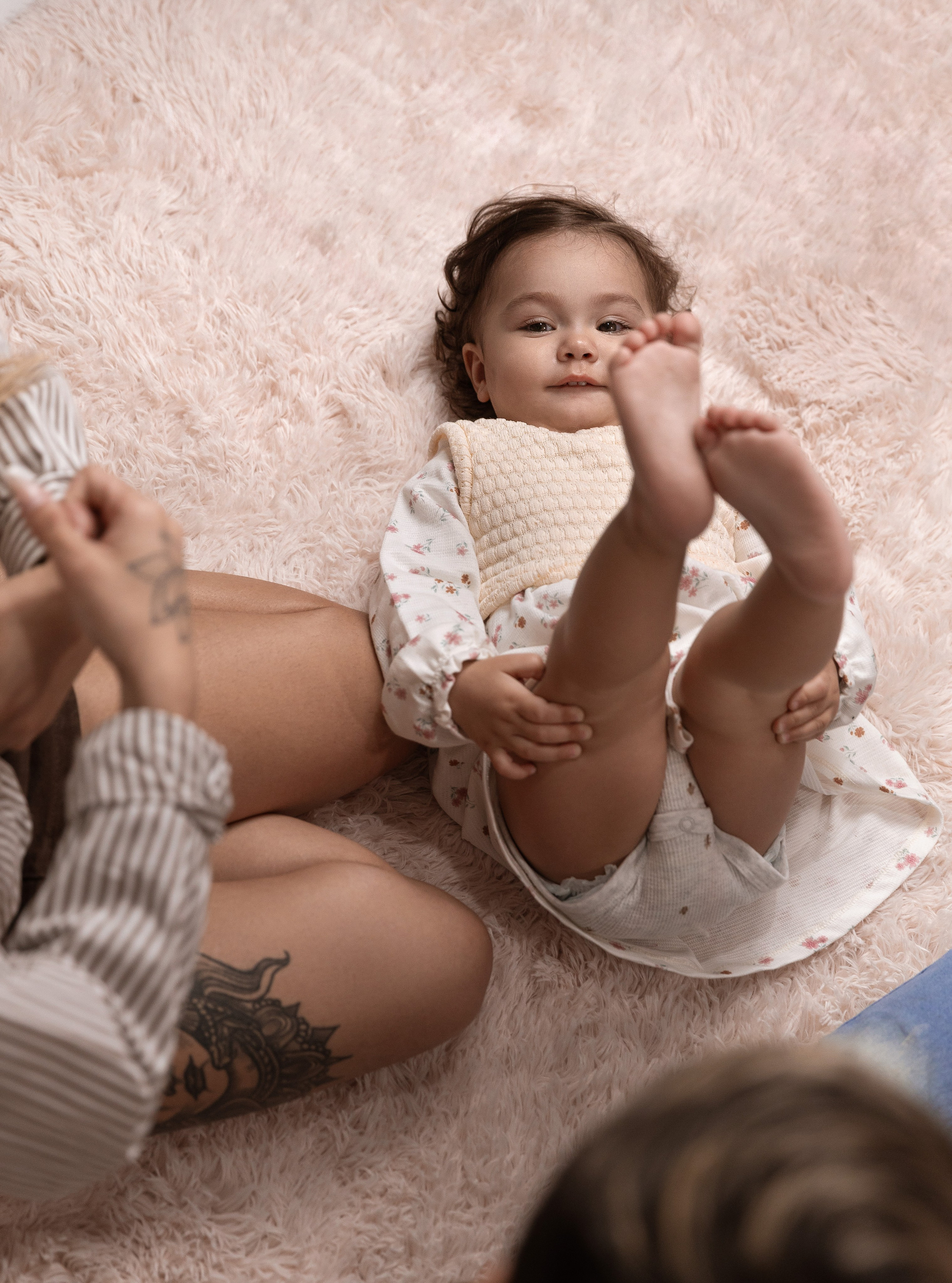 Ensaio fotográfico infantil em São Paulo, feito em estúdio e pensado para valorizar a personalidade de cada criança. Fotografias naturais, divertidas e atemporais.
