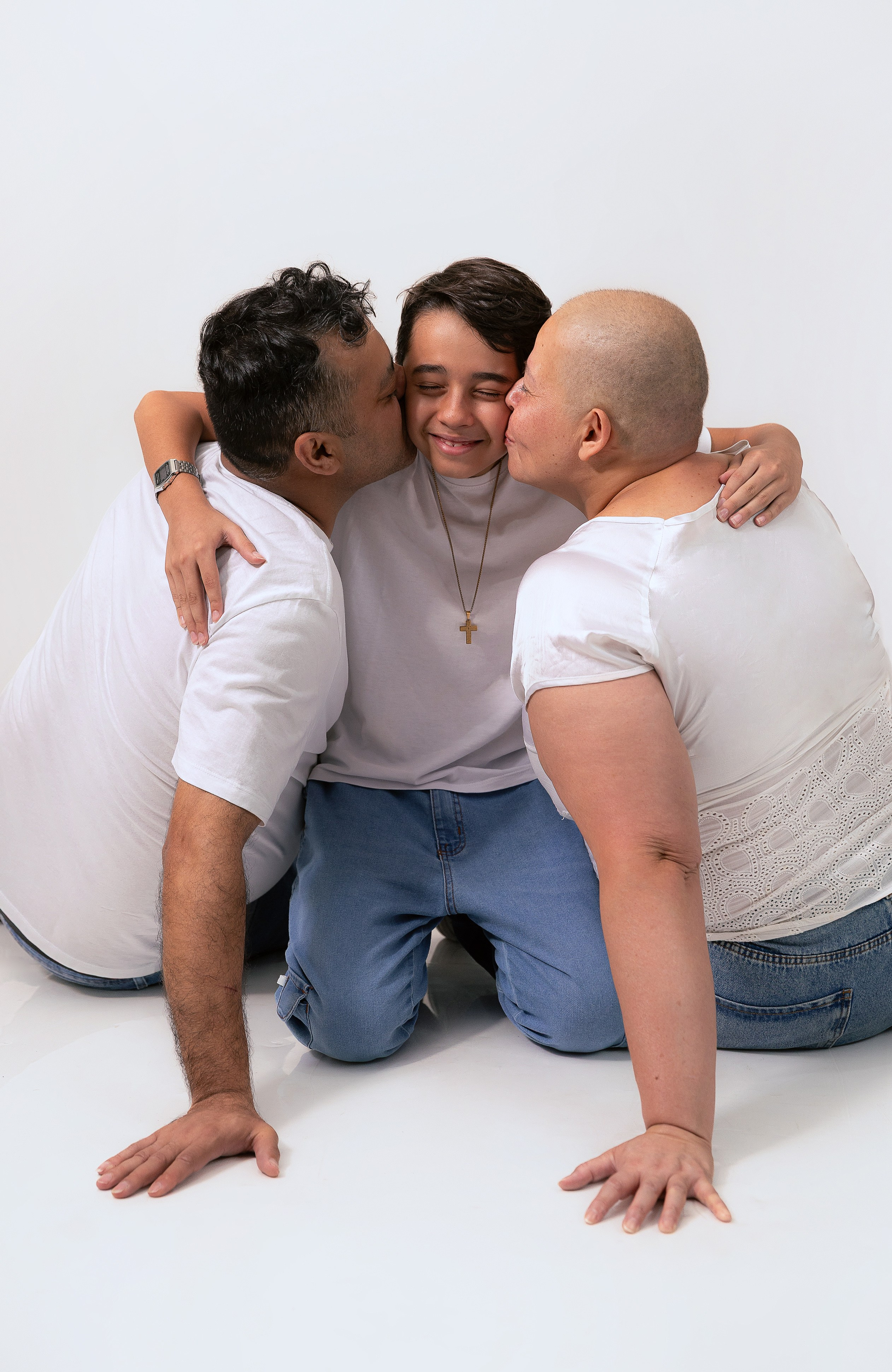 Fotografia pessoal e em familia em estúdio em São Paulo para quem deseja se enxergar de uma nova forma. Retratos femininos que valorizam autoestima, personalidade e autenticidade.