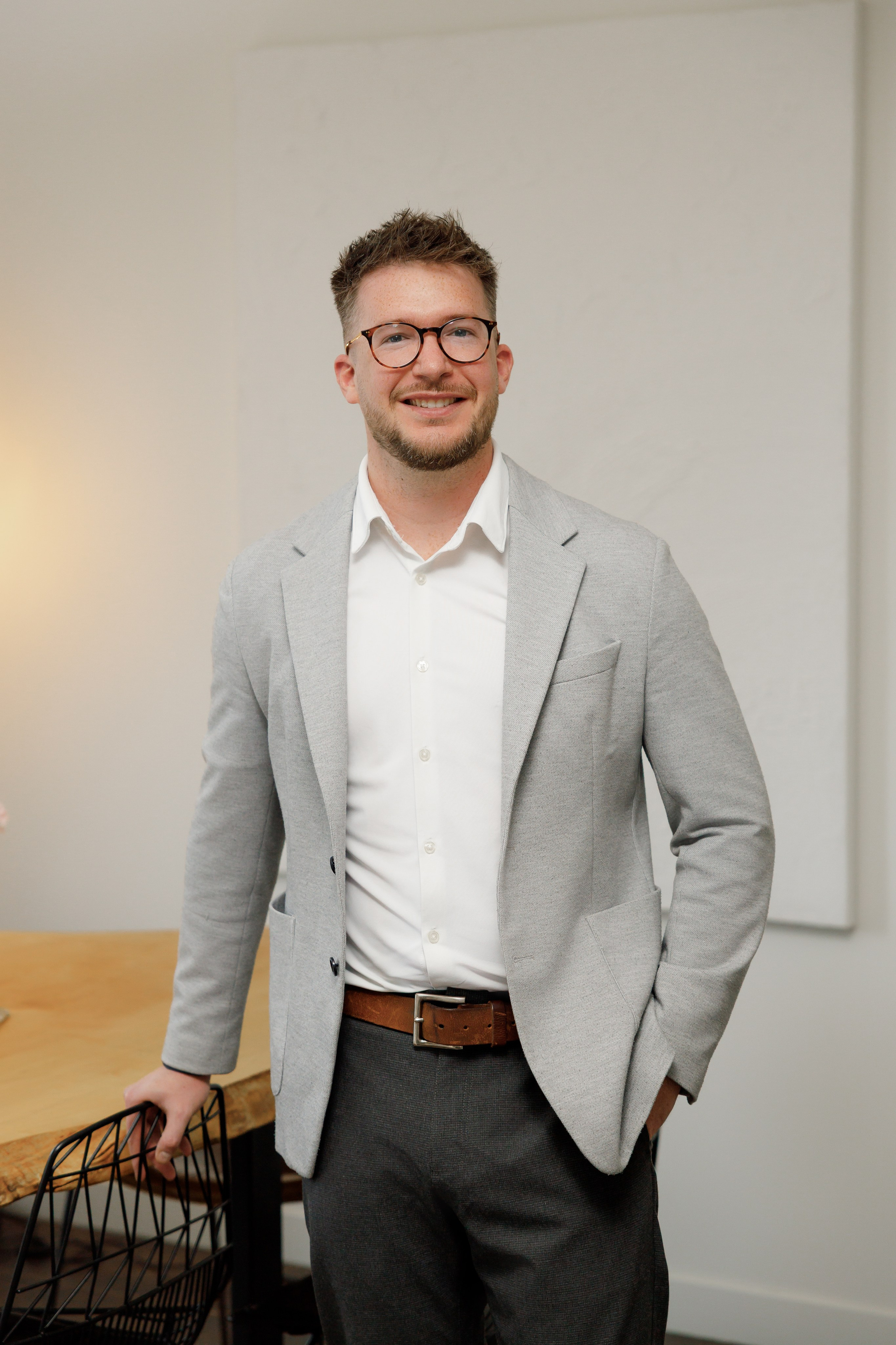 Real Estate Agent. Photographer Elvira Hryshchenko