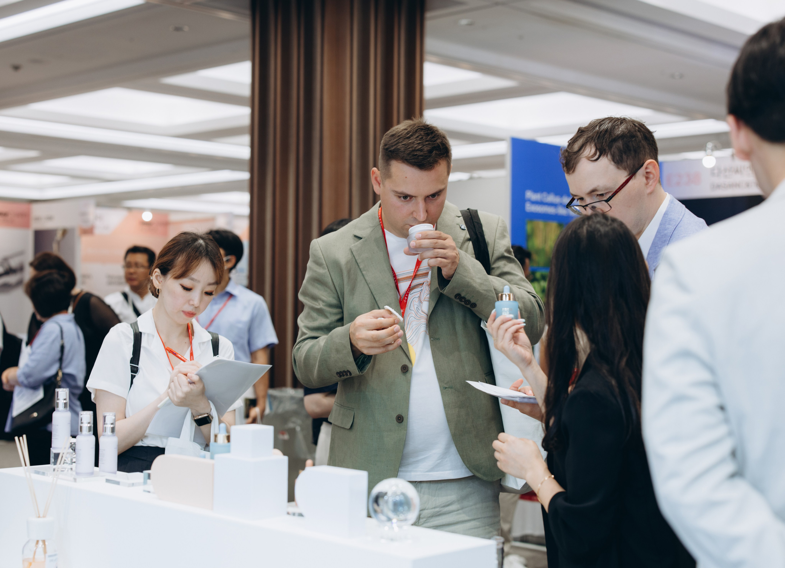 Выставочный стенд для ELSYM8/ InterCharm 2024/ COEX. Студия декора «Нарния»