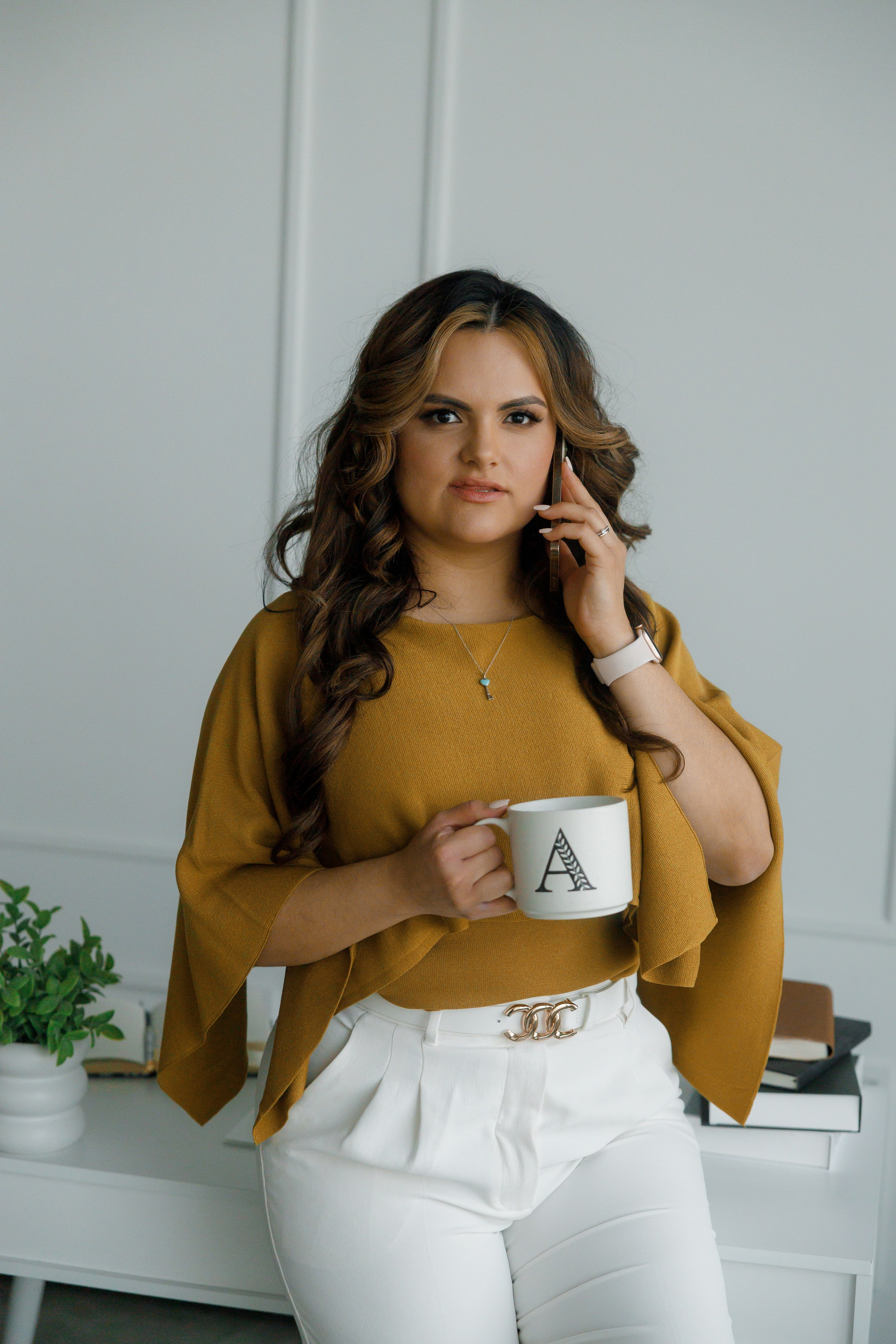 Real Estate Agent. Photographer Elvira Hryshchenko