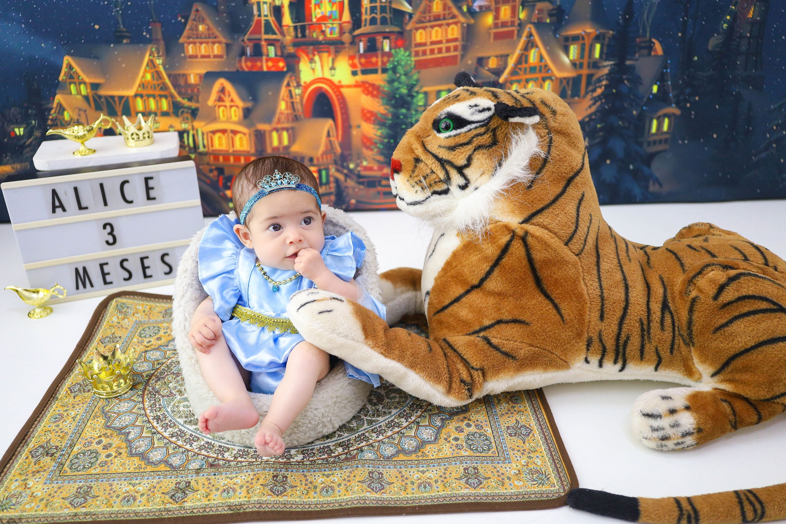 Jasminie (2M-12M). Estúdio Gustavo Bueno