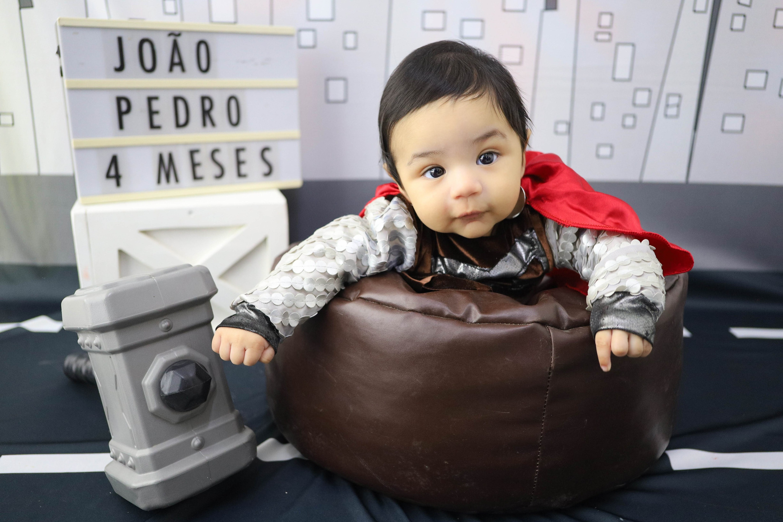 Thor (M). Estúdio Gustavo Bueno