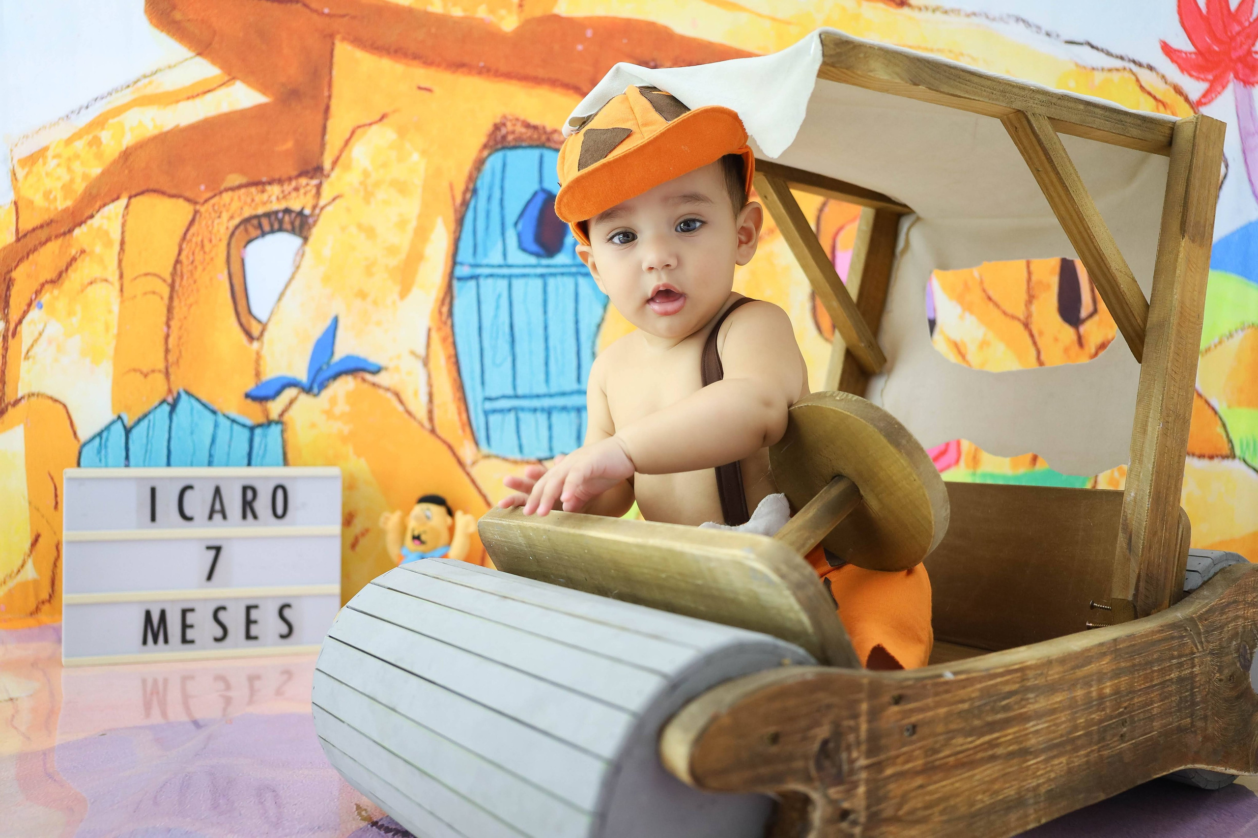 Flinstones (6M-12M). Estúdio Gustavo Bueno