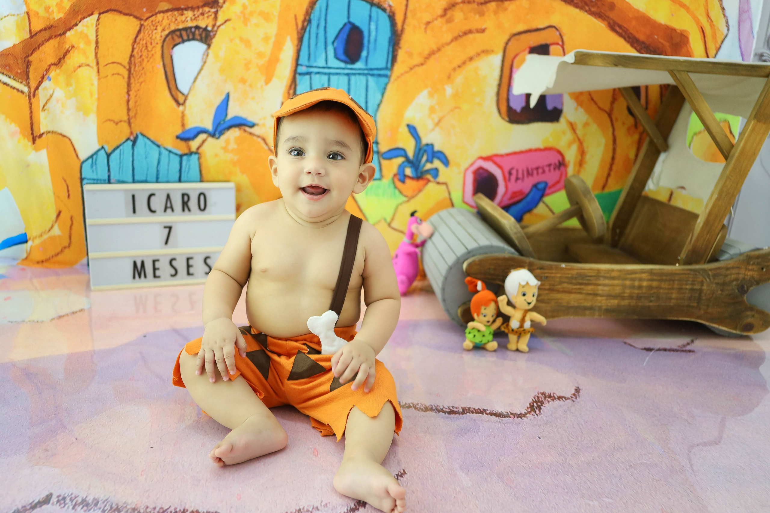 Flinstones (6M-12M). Estúdio Gustavo Bueno