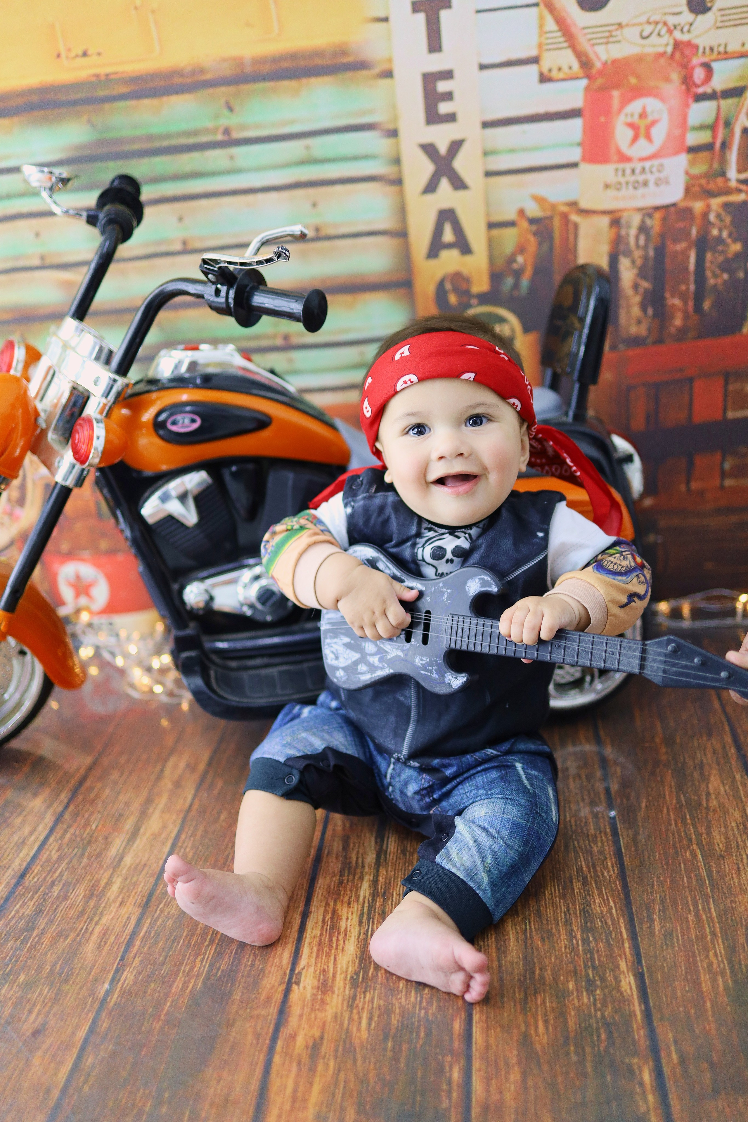 Motoqueiro Rock (6M-12M). Estúdio Gustavo Bueno