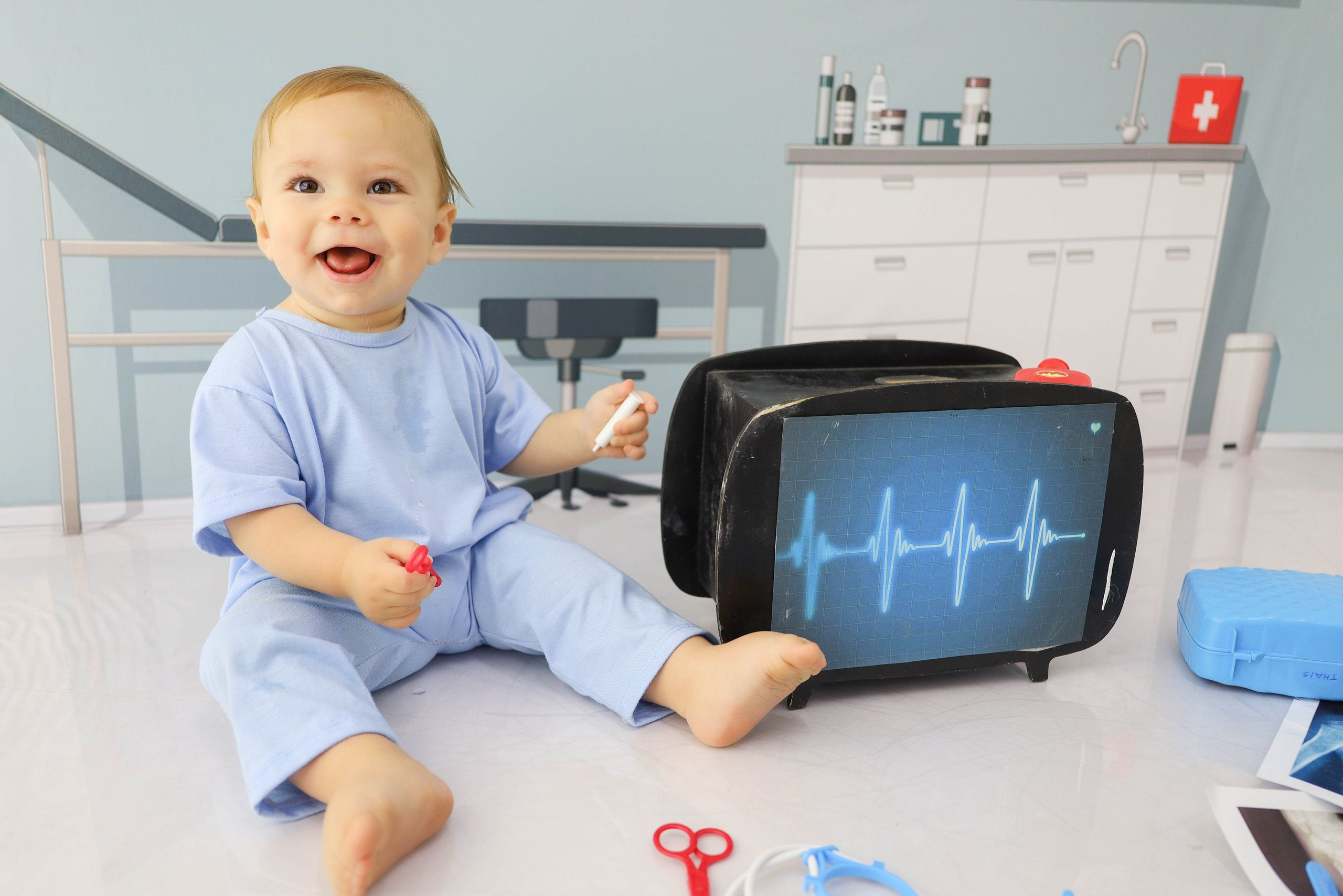 Médico (6M-12M). Estúdio Gustavo Bueno