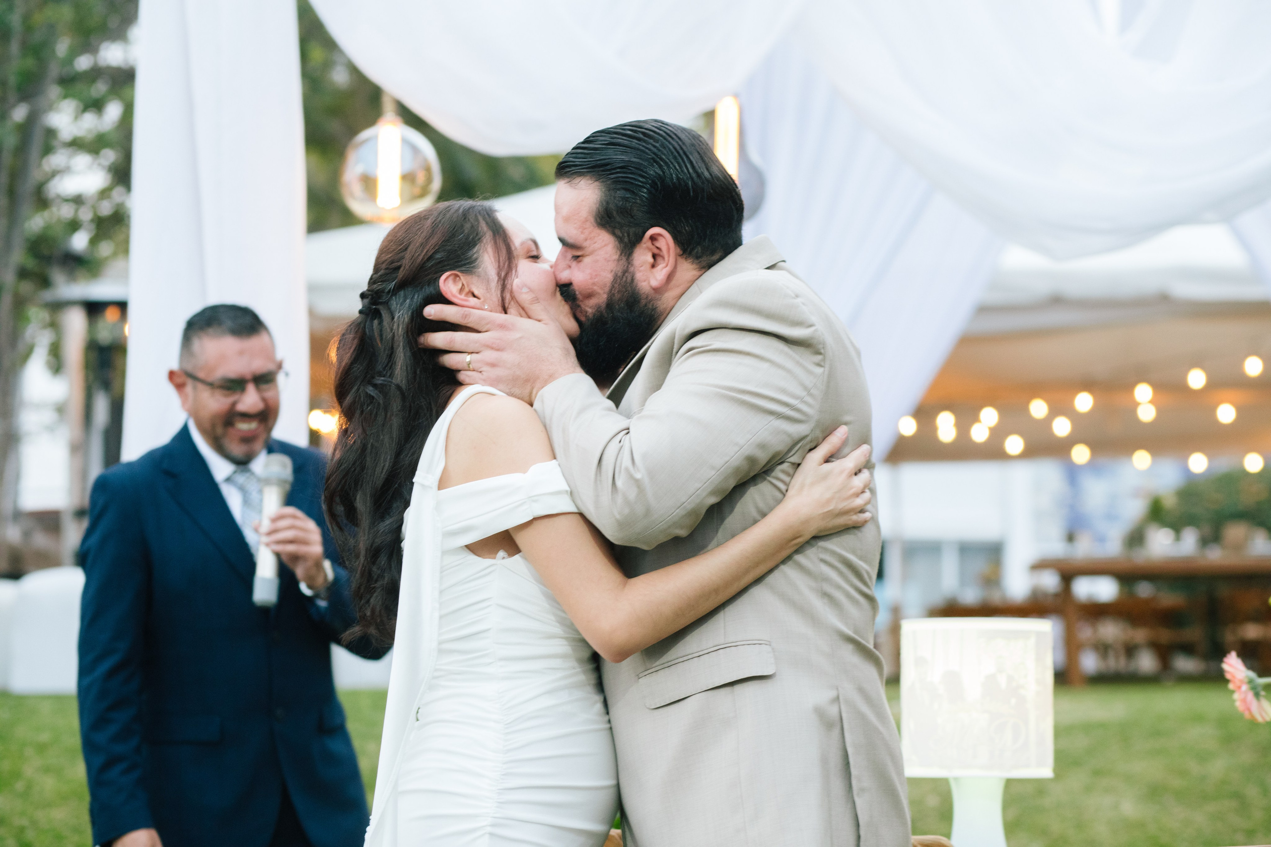 Marial y Daniel Civil y Revelacion. Wedding Photographer Ruth Preciado