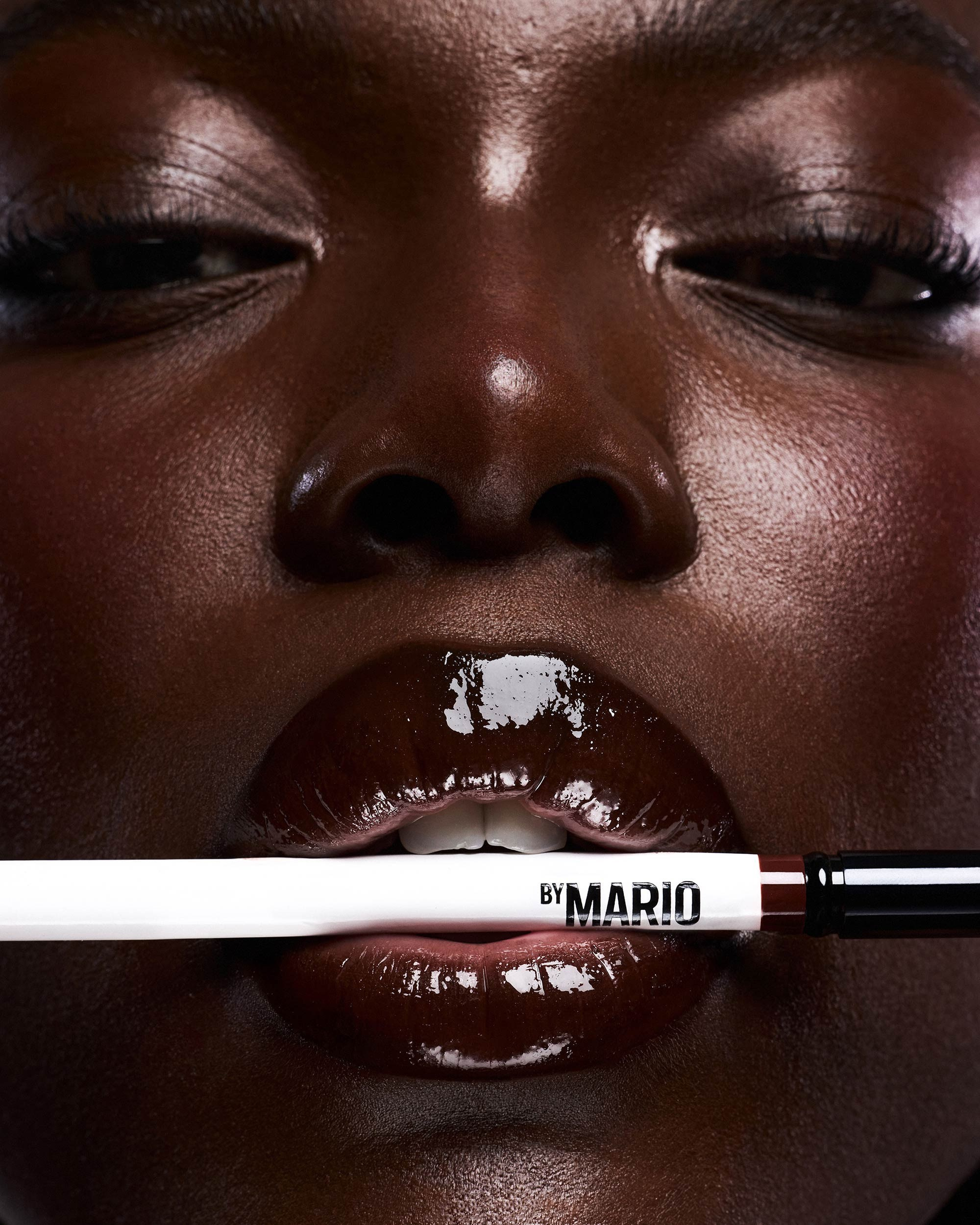 Beauty, Fashion and Editorial Retoucher