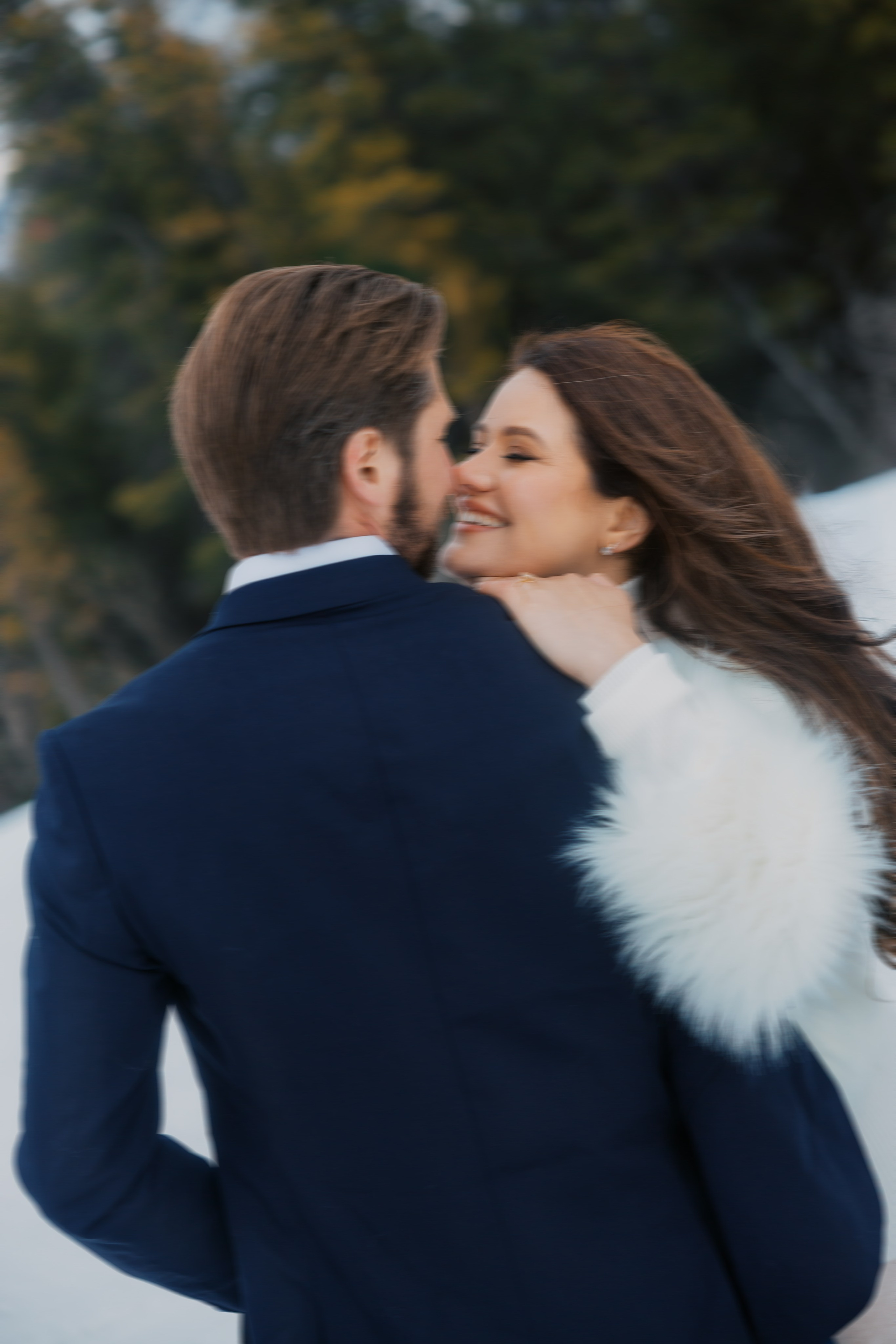Ski engagement session. Photographer Elvira Hryshchenko