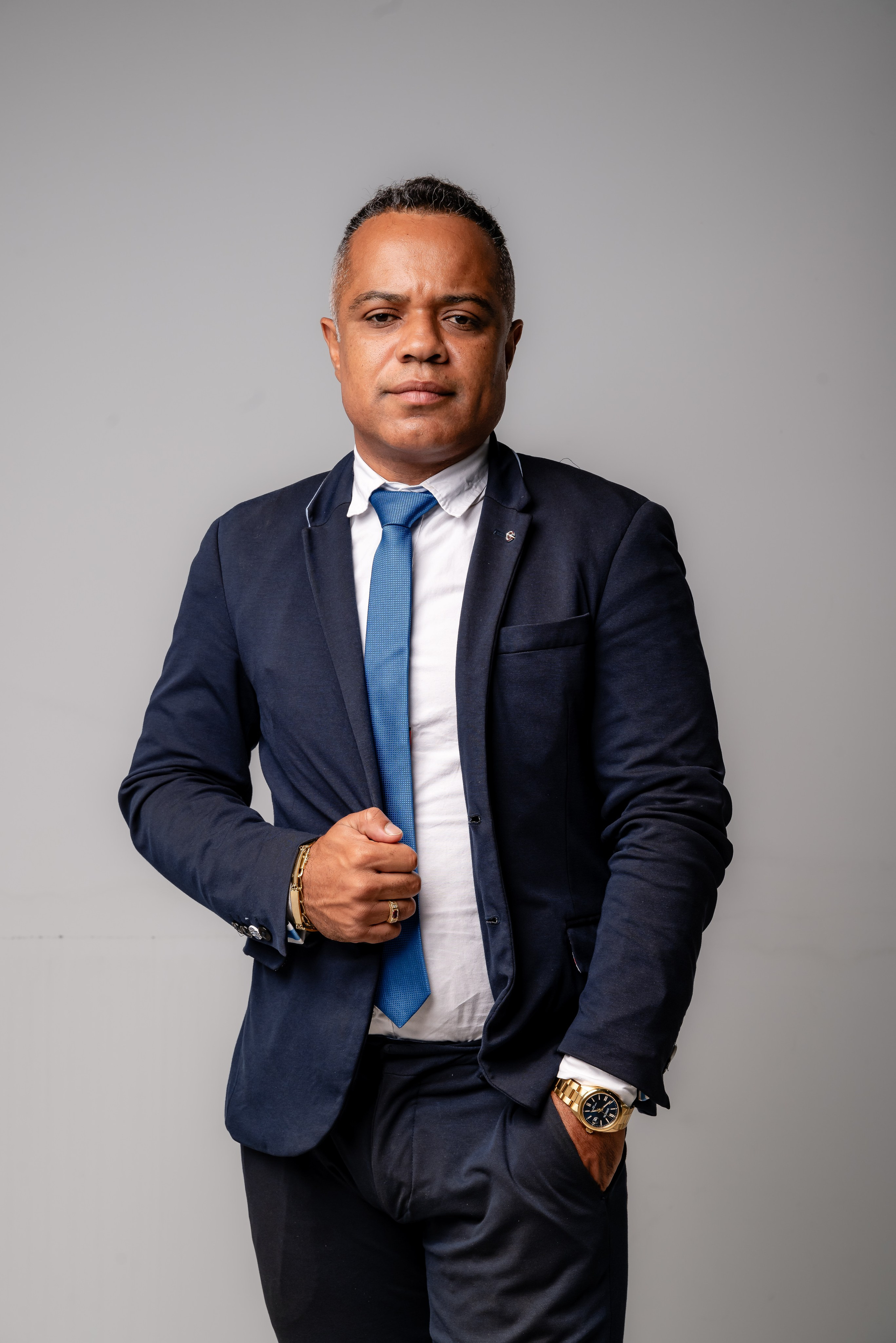 Retratos Corporativos em BH | Fotografia Profissional e Posicionamento. Alves fotos Estúdio | Fotografia de Gestante e Família em Belo Horizonte — BH